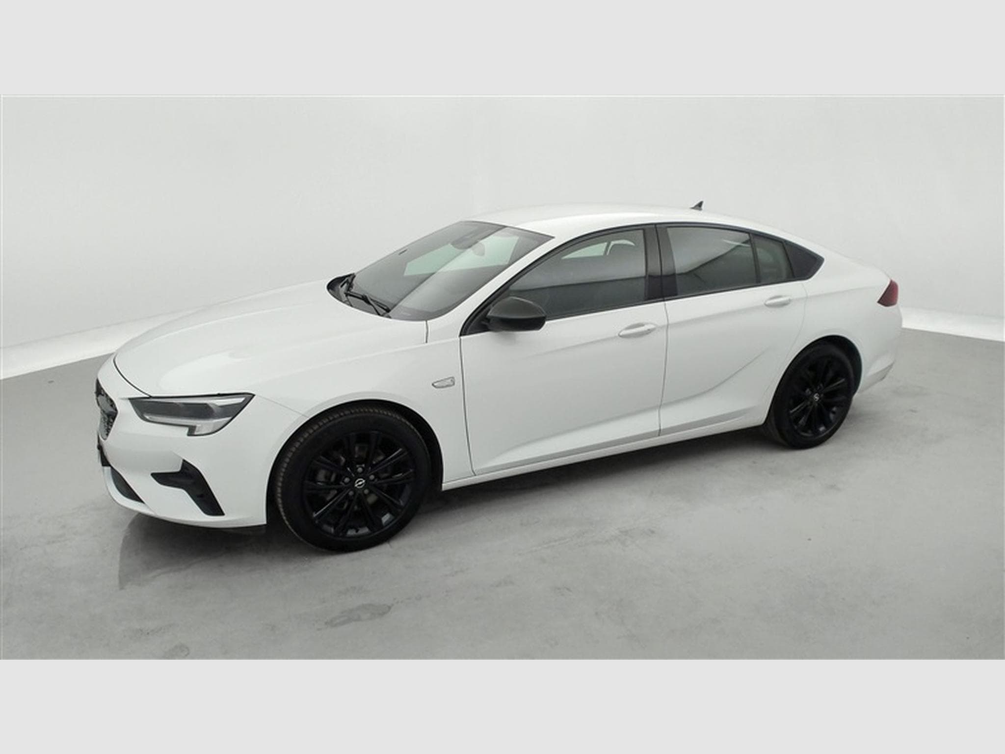 Opel Insignia Grand Sport   Cuir / Navi / Led / PDC av+ar (2023) - Photo 20