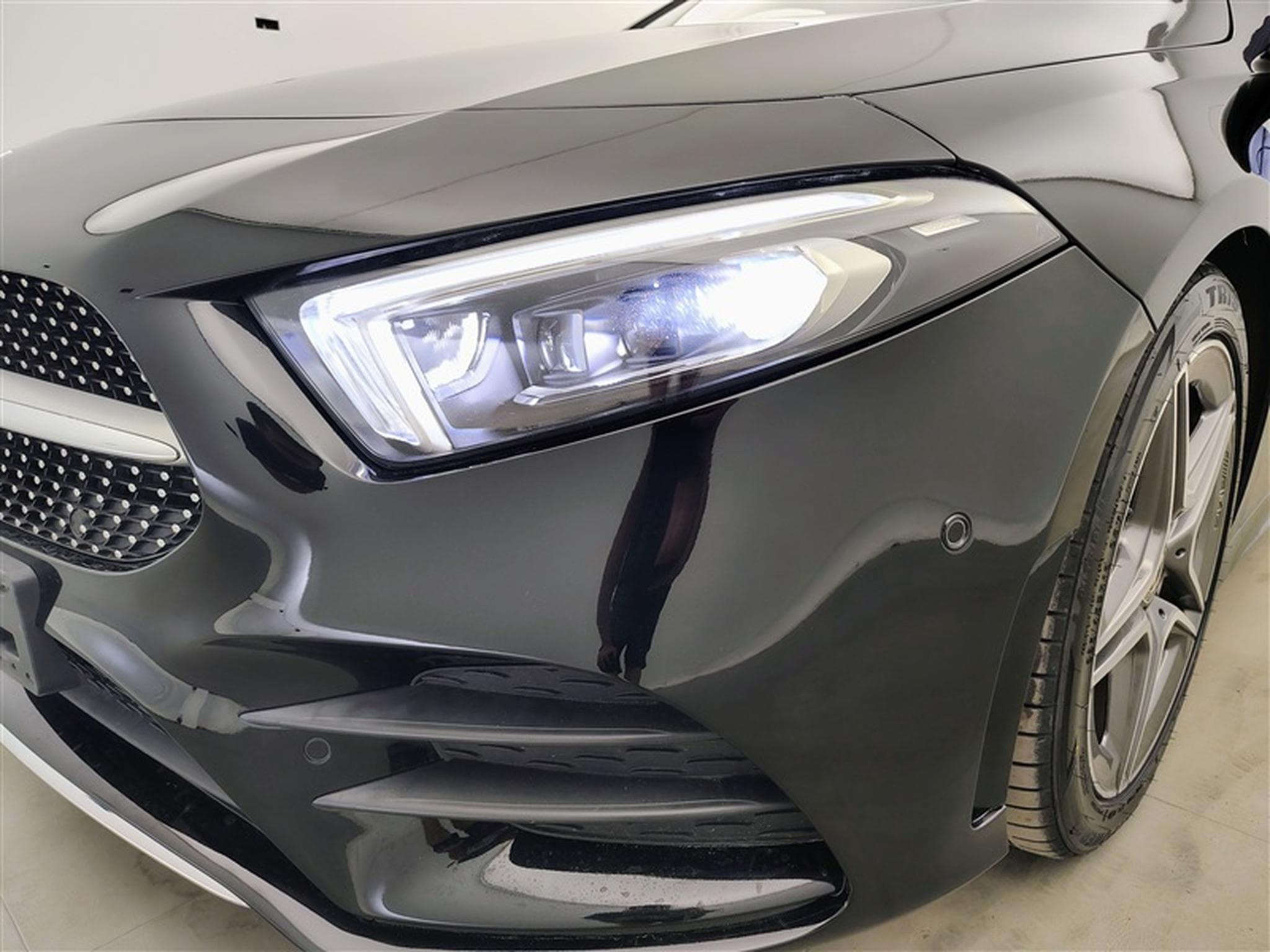 Mercedes A 160 A160 Pack AMG NAVI / FULL LED / PANO / CAMERA / JA 18" (2019) - Photo 15