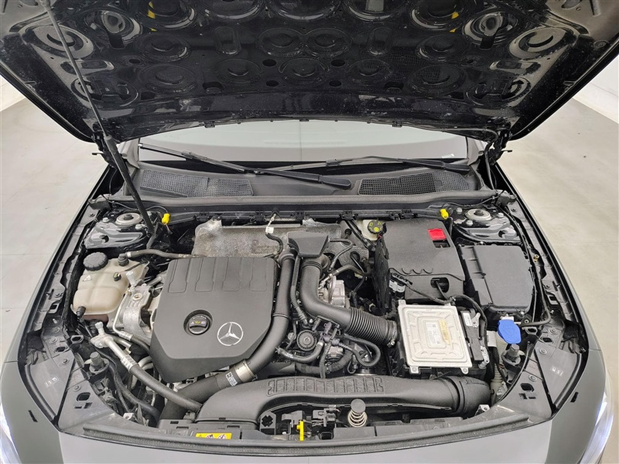 Mercedes A 160 A160 Pack AMG NAVI / FULL LED / PANO / CAMERA / JA 18" (2019) - Photo 20