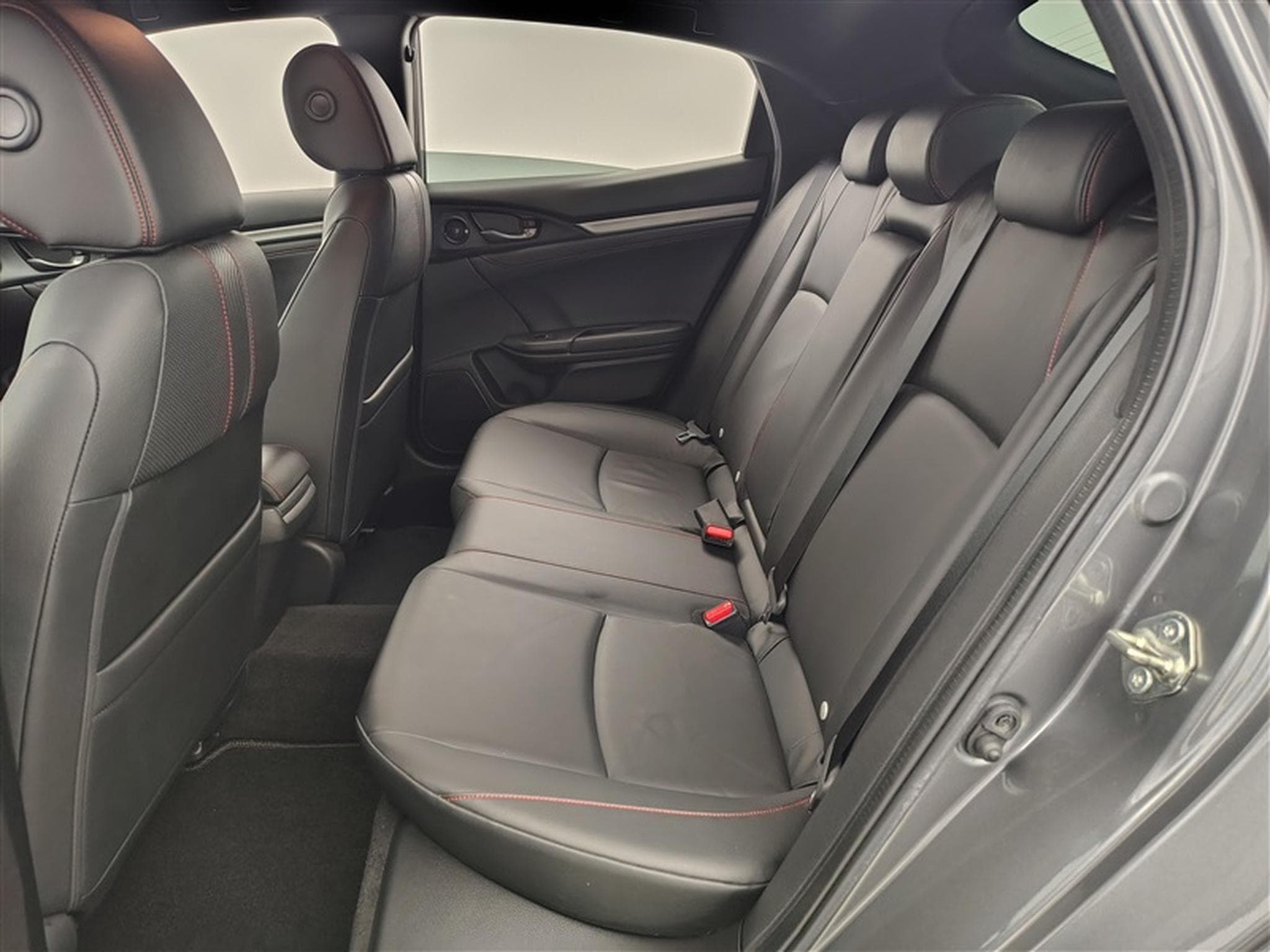 Honda Civic 1.0 i-VTEC Elegance NAVI / FULL LED / CUIR / CAMERA (2021) - Photo 13