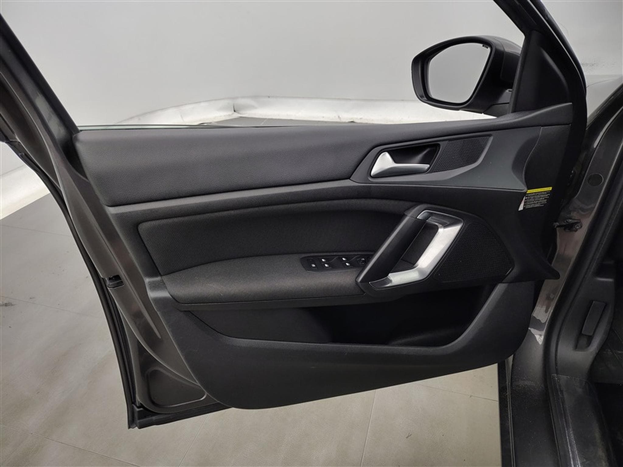 Peugeot 308 1.5 BlueHDi Allure S&S (2021) - Photo 17