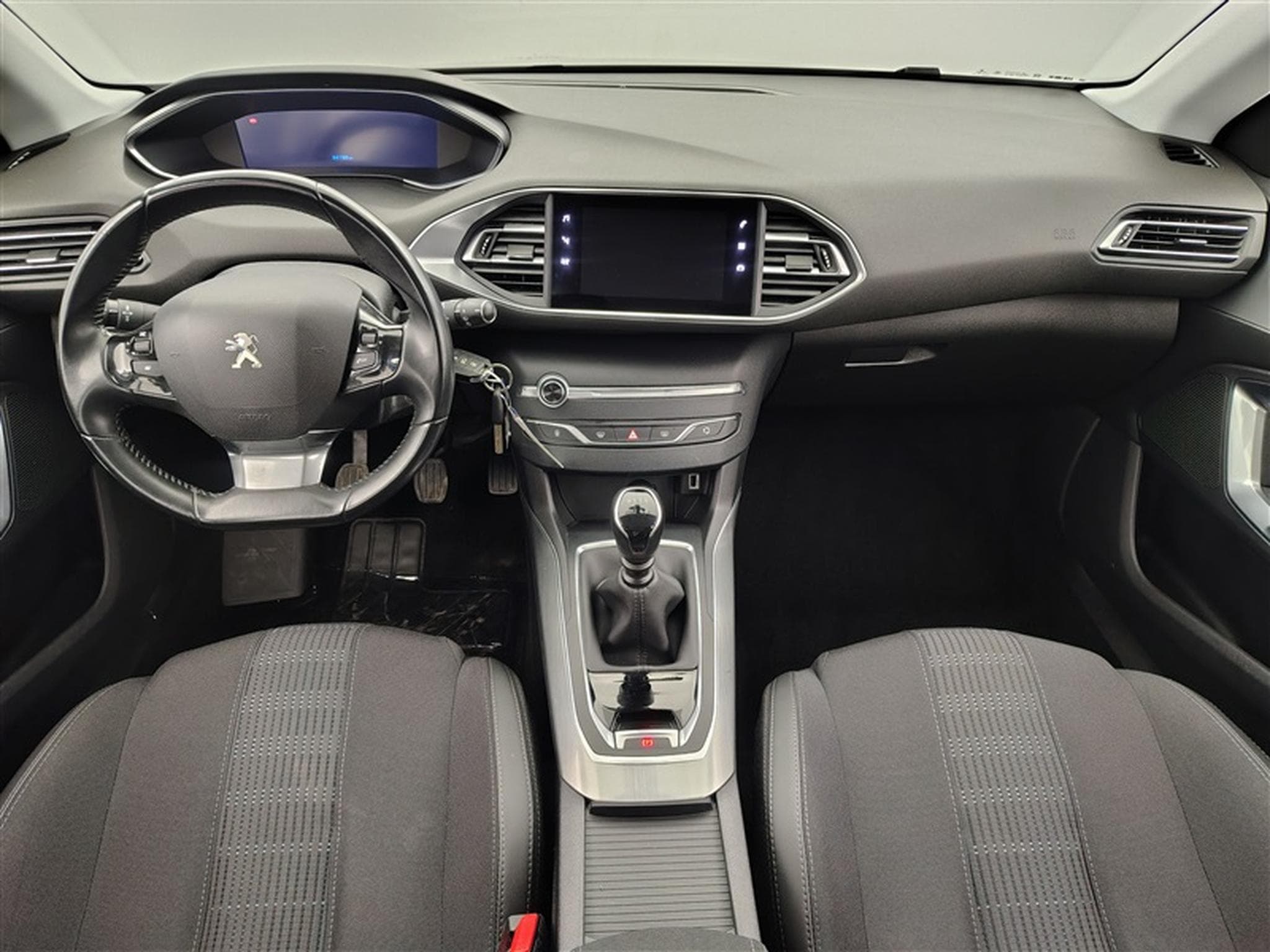 Peugeot 308 1.5 BlueHDi Allure S&S (2021) - Photo 8