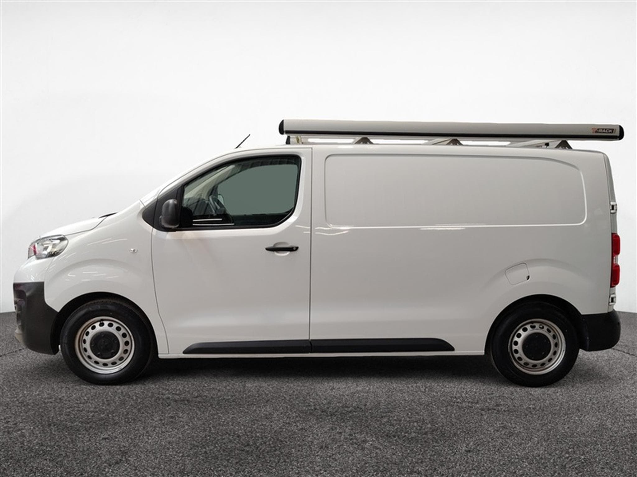 Peugeot Expert 2.0 BlueHDi EAT8 L2 NAVI CLIM / TEL / PDC AV-AR (2023) - Foto 3