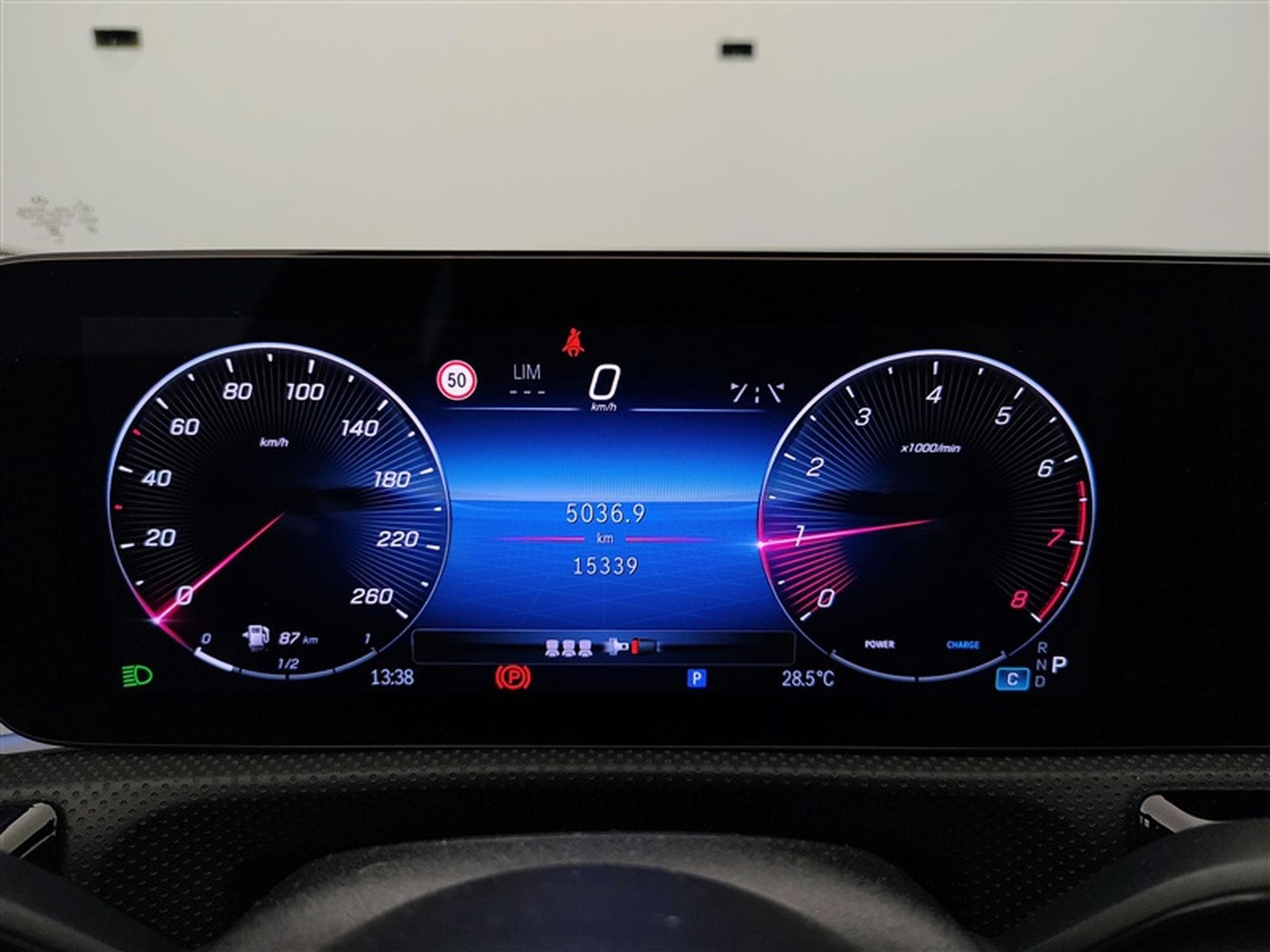 Mercedes CLA 180 CLA 180  DCT Pack AMG Navi / Led / PDC+Caméra (2025) - Foto 10