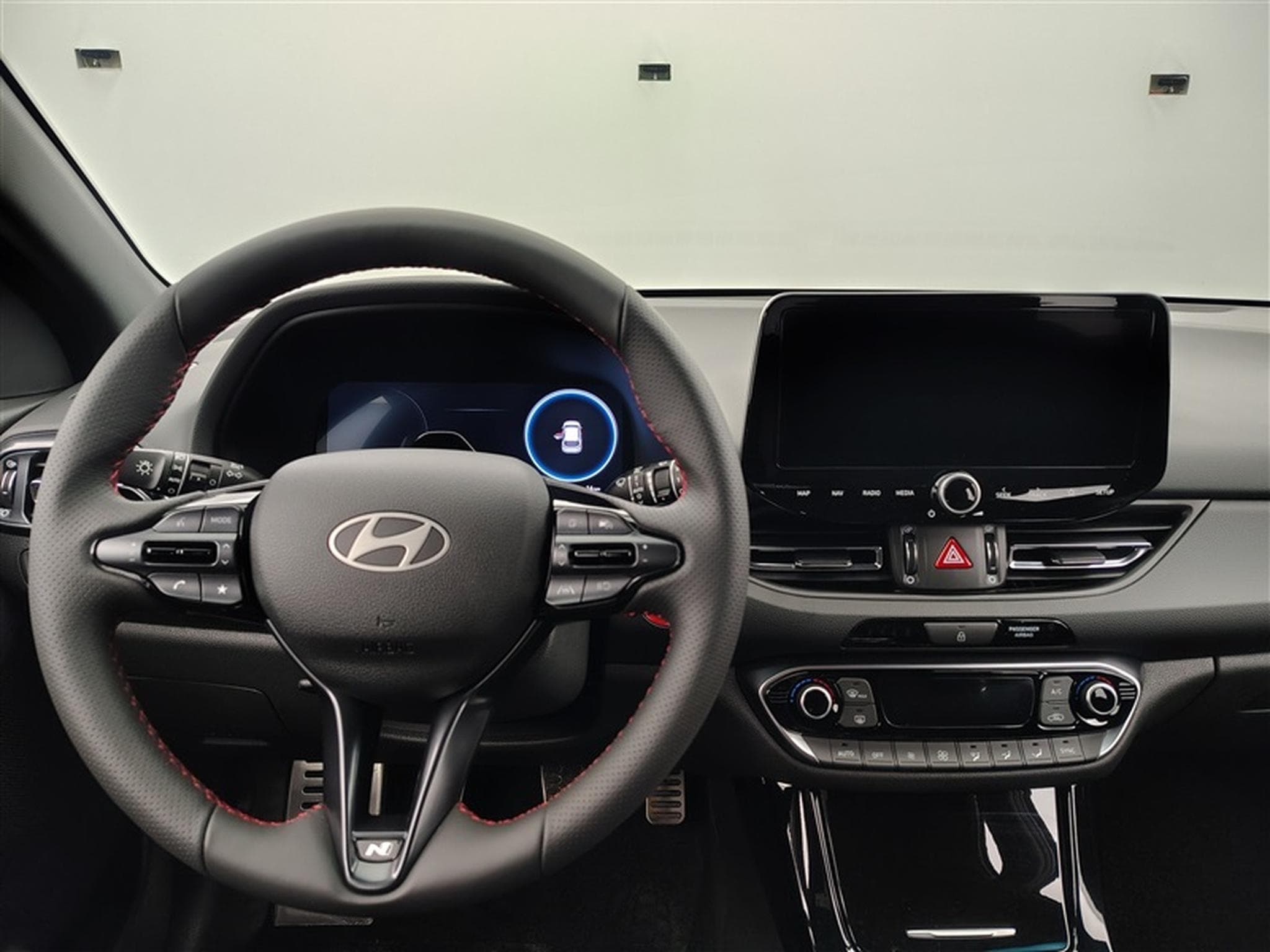Hyundai i30 Combi 1.0 T-GDi 115cv N-Line NAVI / FULL LED / CAMERA / JA17 (2026) - Foto 9