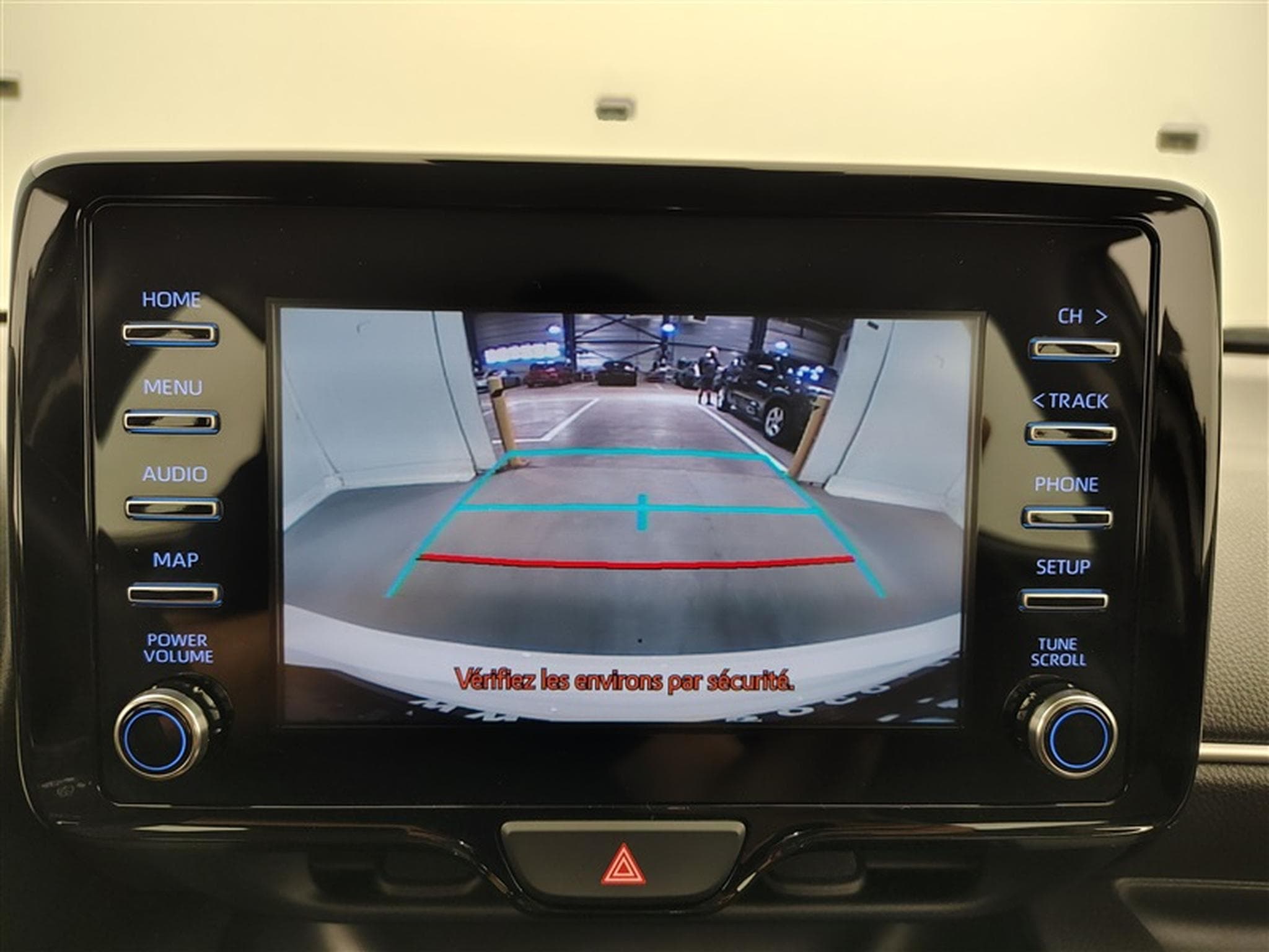 Toyota Yaris 1.0i VVT-i CARPLAY / CAMERA (2022) - Photo 18