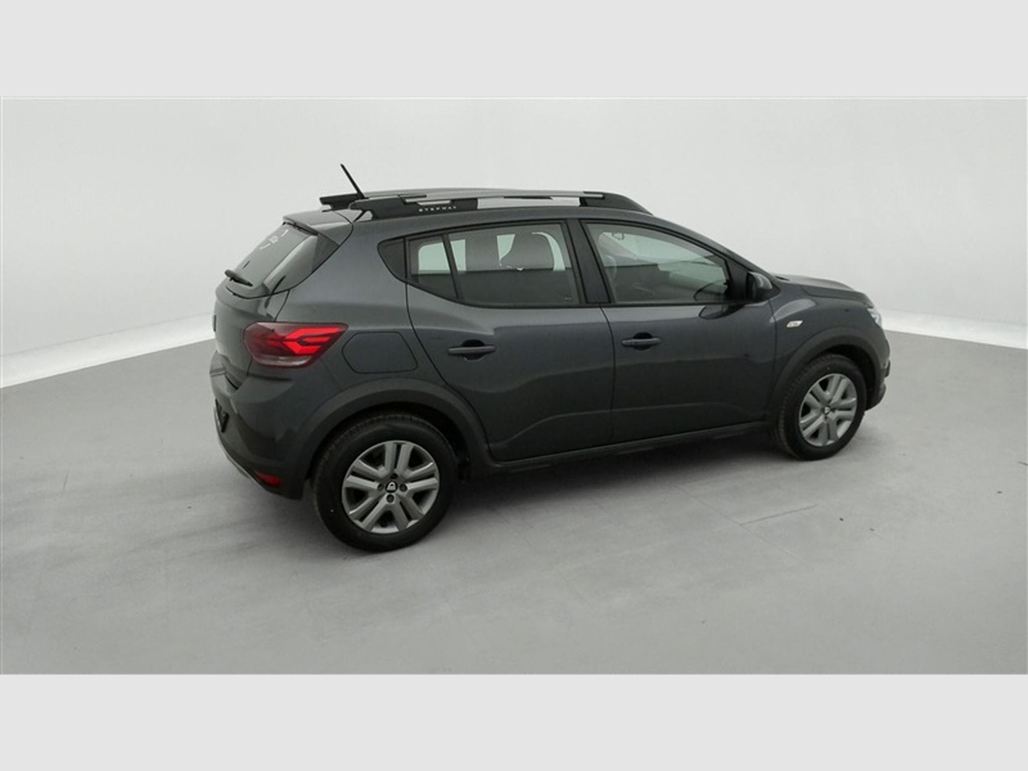 Dacia Sandero Stepway 1.0 TCe Stepway Comfort (2021) - Foto 24
