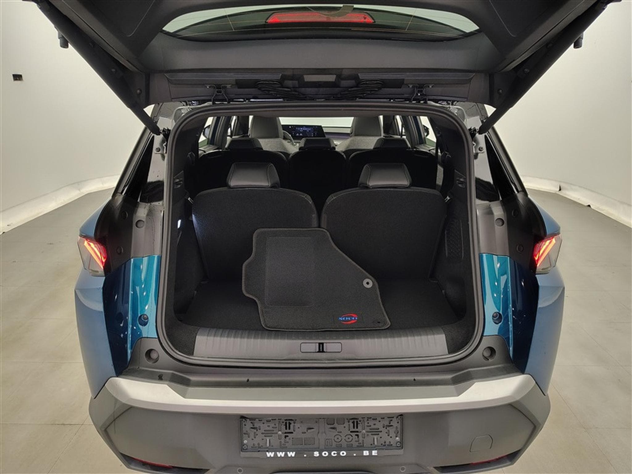 Peugeot 5008 1.2 HYBRID 145cv e-DSC6 GT 7pl. NAVI / FULL LED / PANO / CAM (2026) - Foto 14