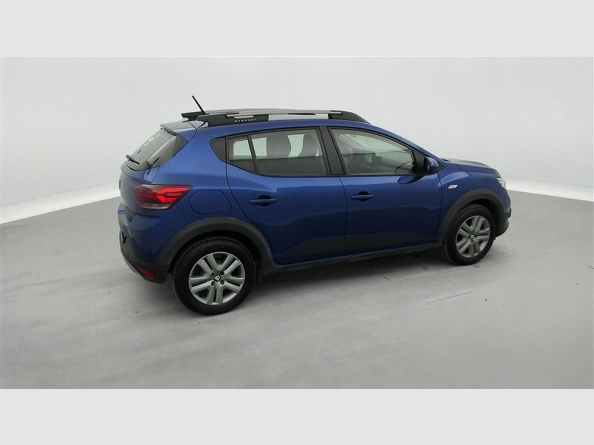 Dacia Sandero 1.0 TCe Stepway Plus NAVI / CLIM / FULL LED (2021) - Foto 23