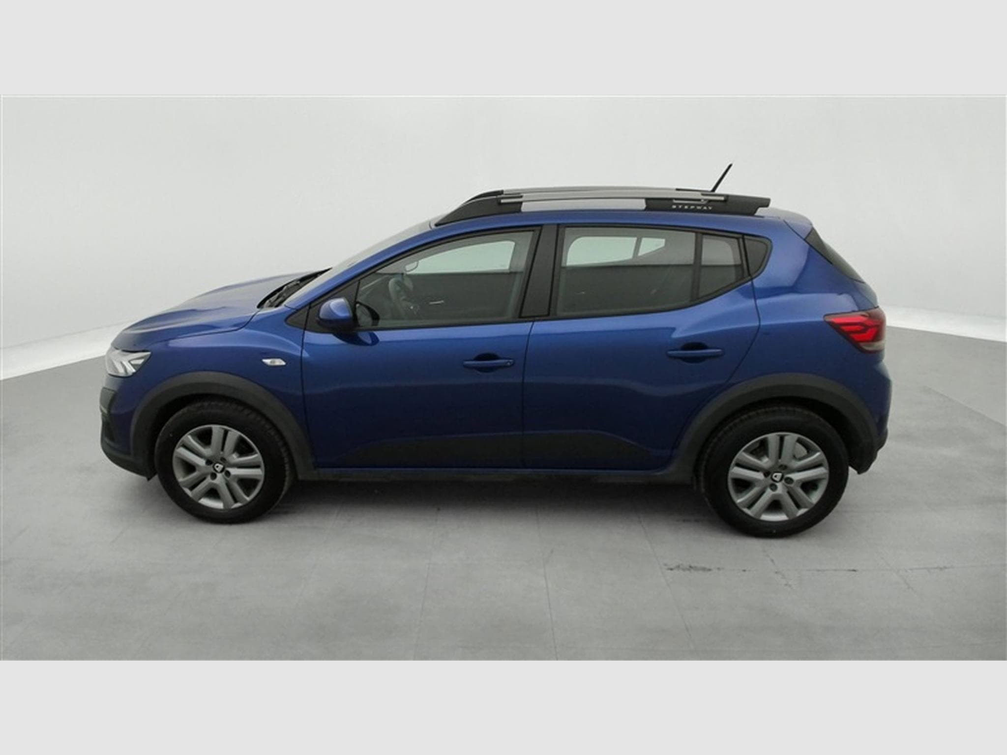 Dacia Sandero 1.0 TCe Stepway Plus NAVI / CLIM / FULL LED (2021) - Foto 3