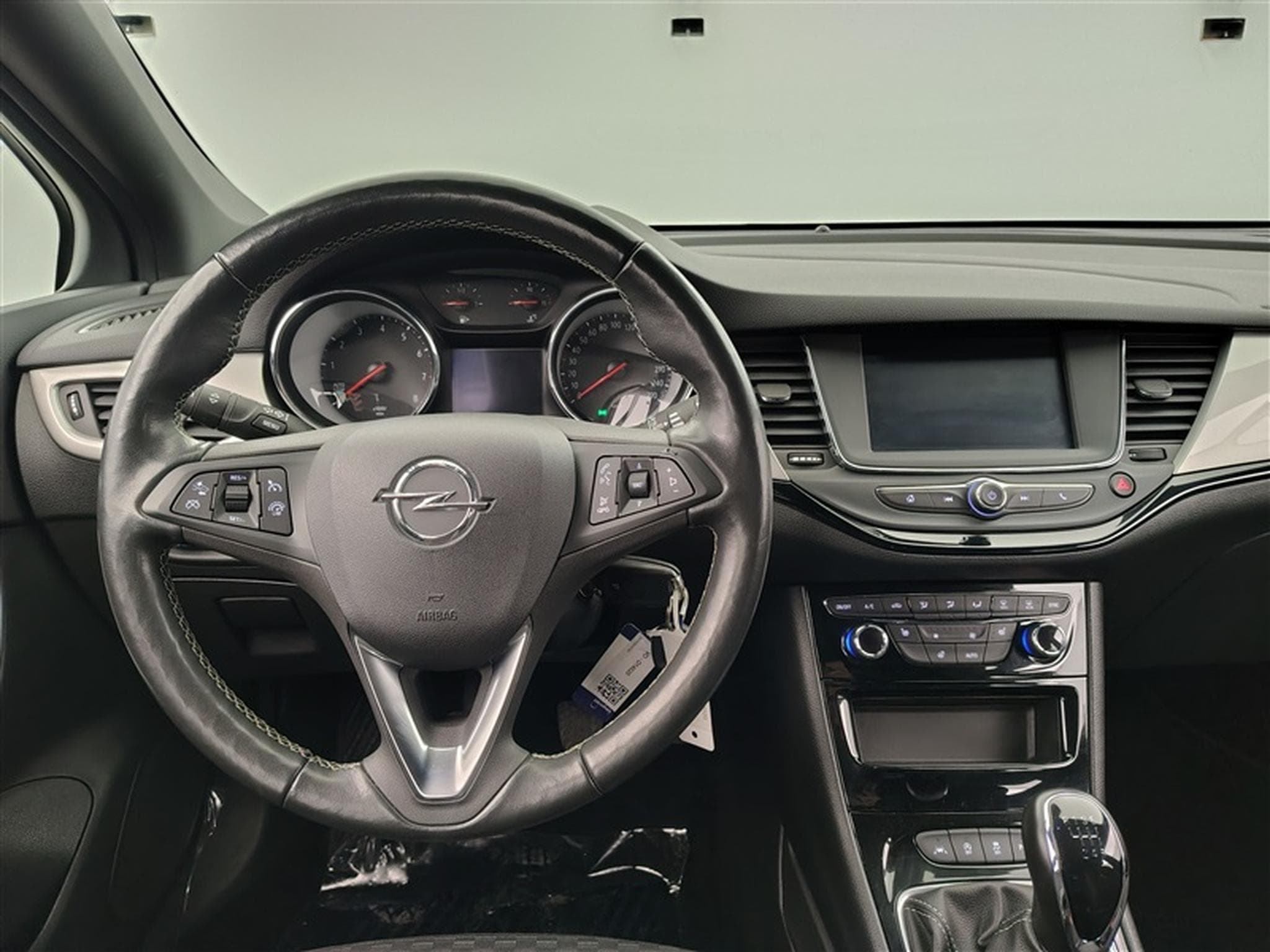 Opel Astra 1.2 Turbo GS LINE NAVI / CLIM / FULL LED (2021) - Photo 8