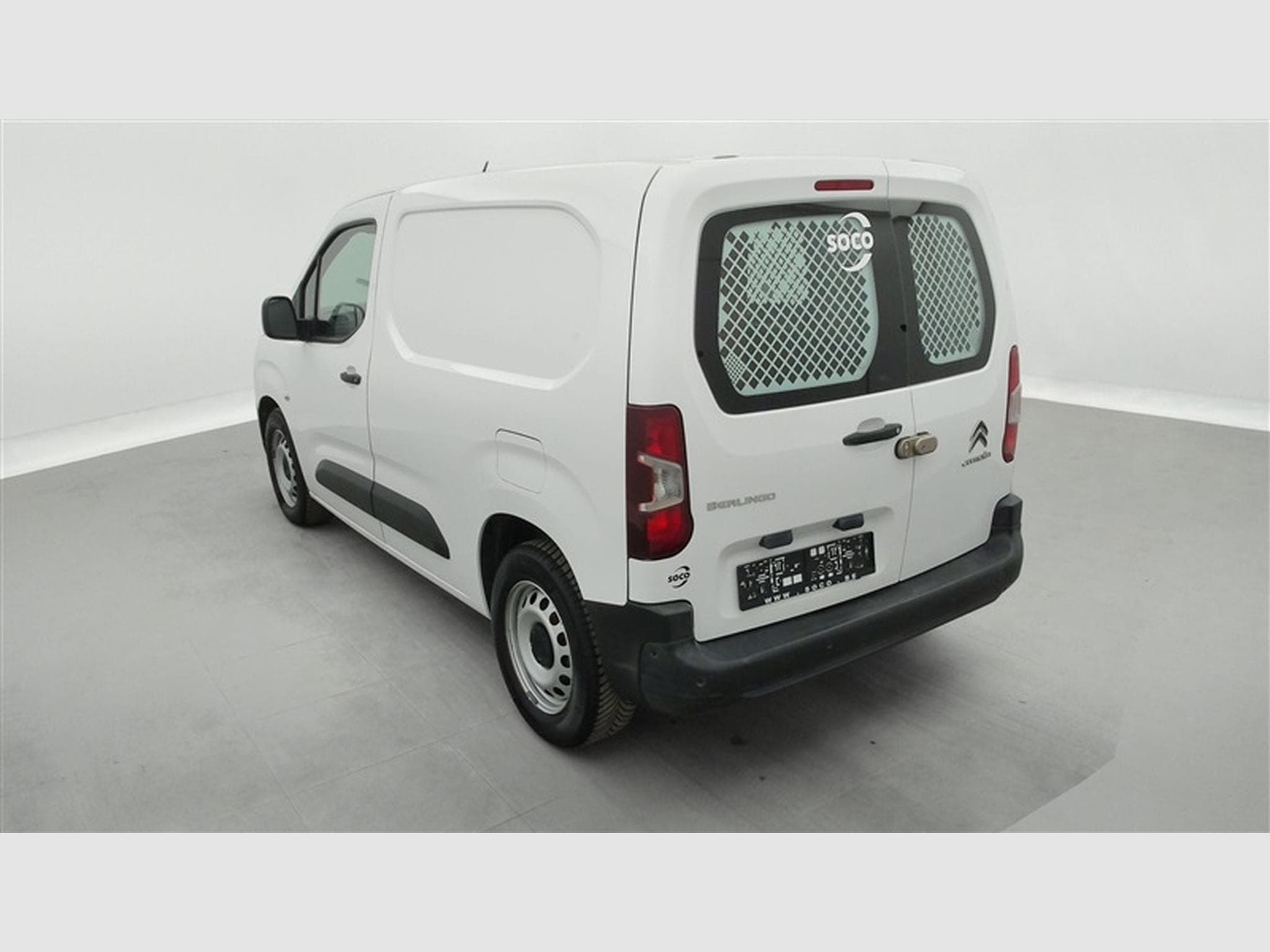 Citroen Berlingo 1.2 PureTech 130cv EAT8 Worker 3pl. NAVI / PDC AR (2020) - Photo 2