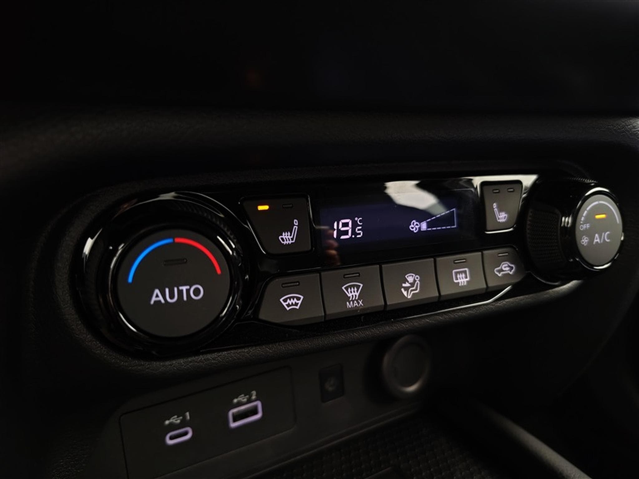 Nissan Juke 1.0 DIG-T 115cv DCT N-Connecta CARPLAY / FULL LED / CAMERA (2026) - Photo 19