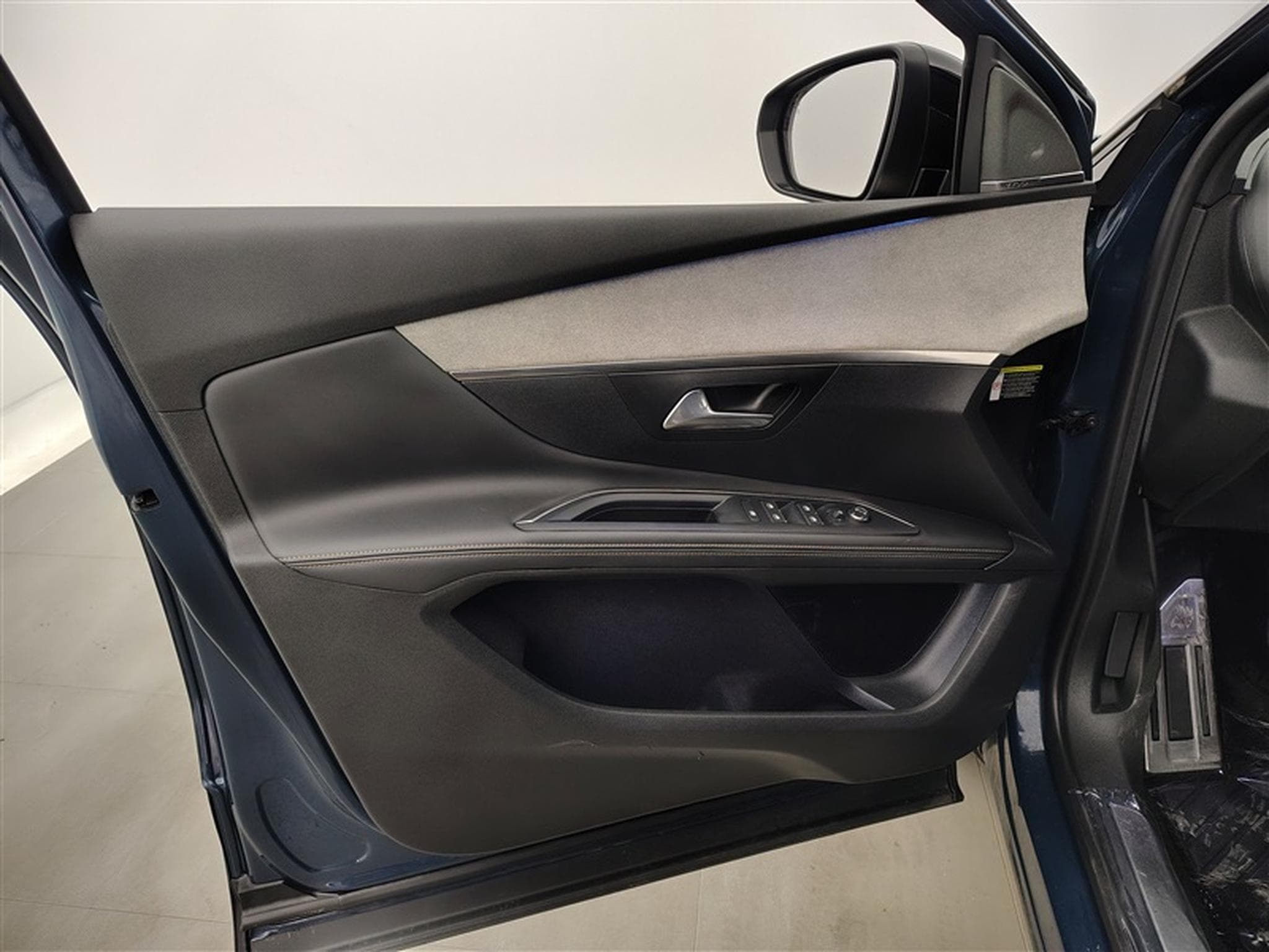 Peugeot 5008 1.2  7Pl GT-Line Navi / Led / PDC+Caméra (2023) - Foto 17
