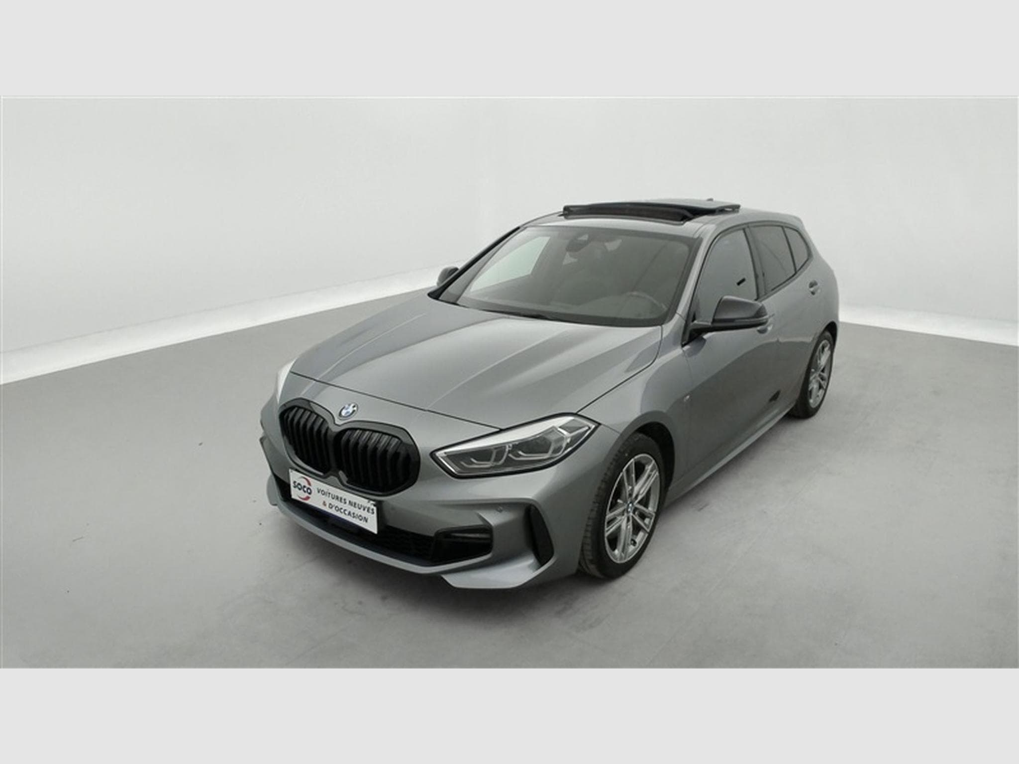 BMW 116 iA PACK M *NAVI/FULL LED/TOIT PANO/PDC AV ARR* (2023) - Foto 1