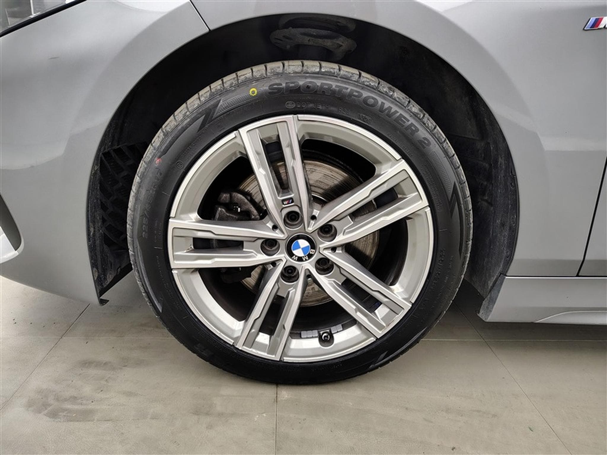 BMW 116 iA PACK M *NAVI/FULL LED/TOIT PANO/PDC AV ARR* (2023) - Foto 6