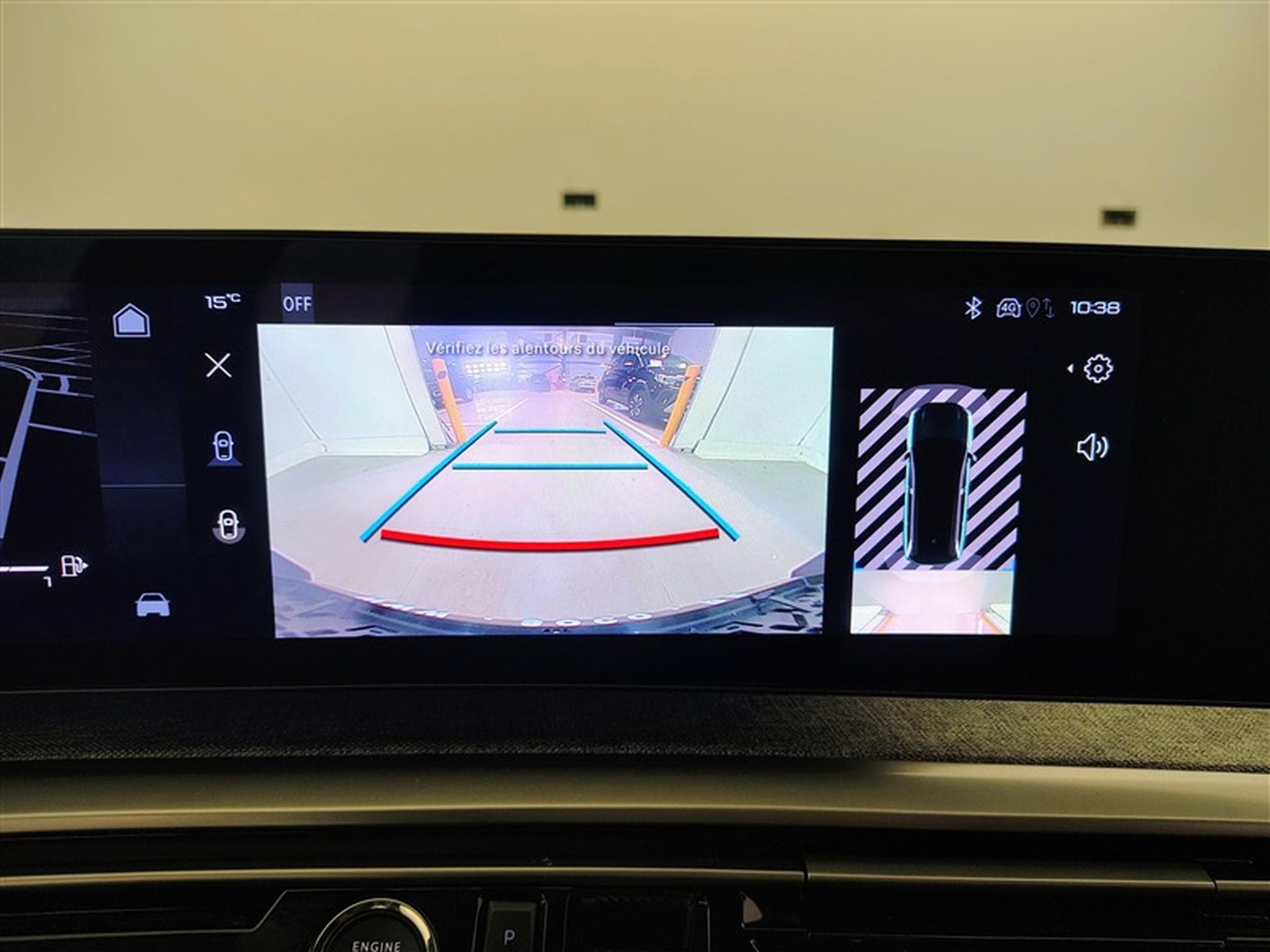 Peugeot 5008 1.2 Hybrid 145Cv e-DCS6 GT 7PL / NAVI / CARPLAY / CAMERA (2025) - Foto 18