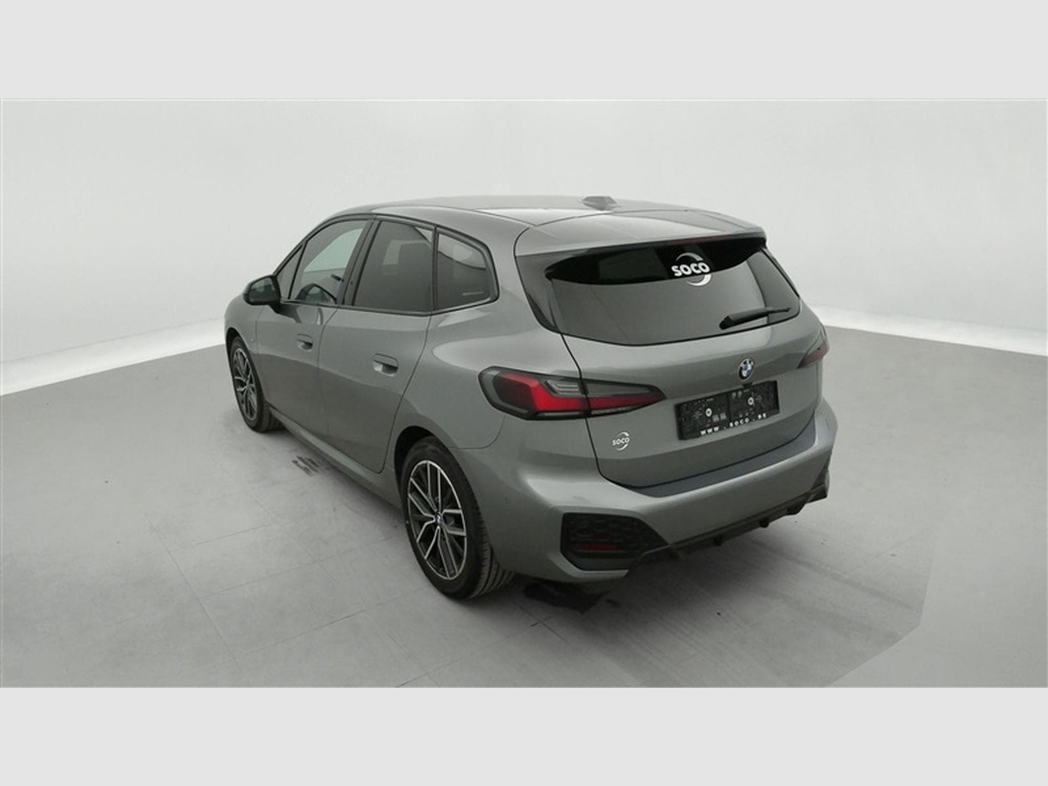 BMW 218 Active Tourer Pack M 218i (2022) - Foto 2