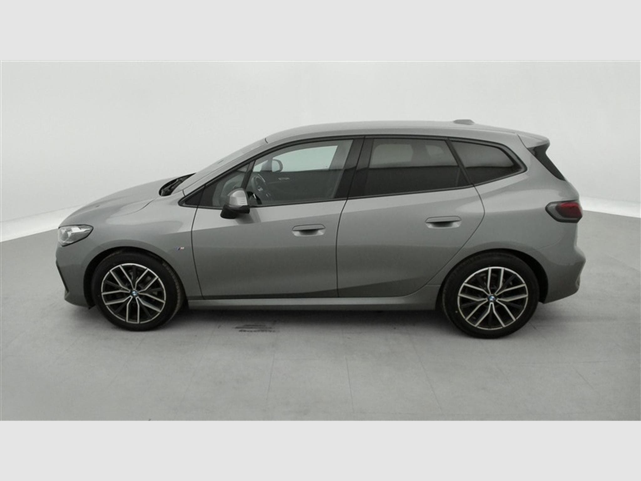 BMW 218 Active Tourer Pack M 218i (2022) - Foto 3