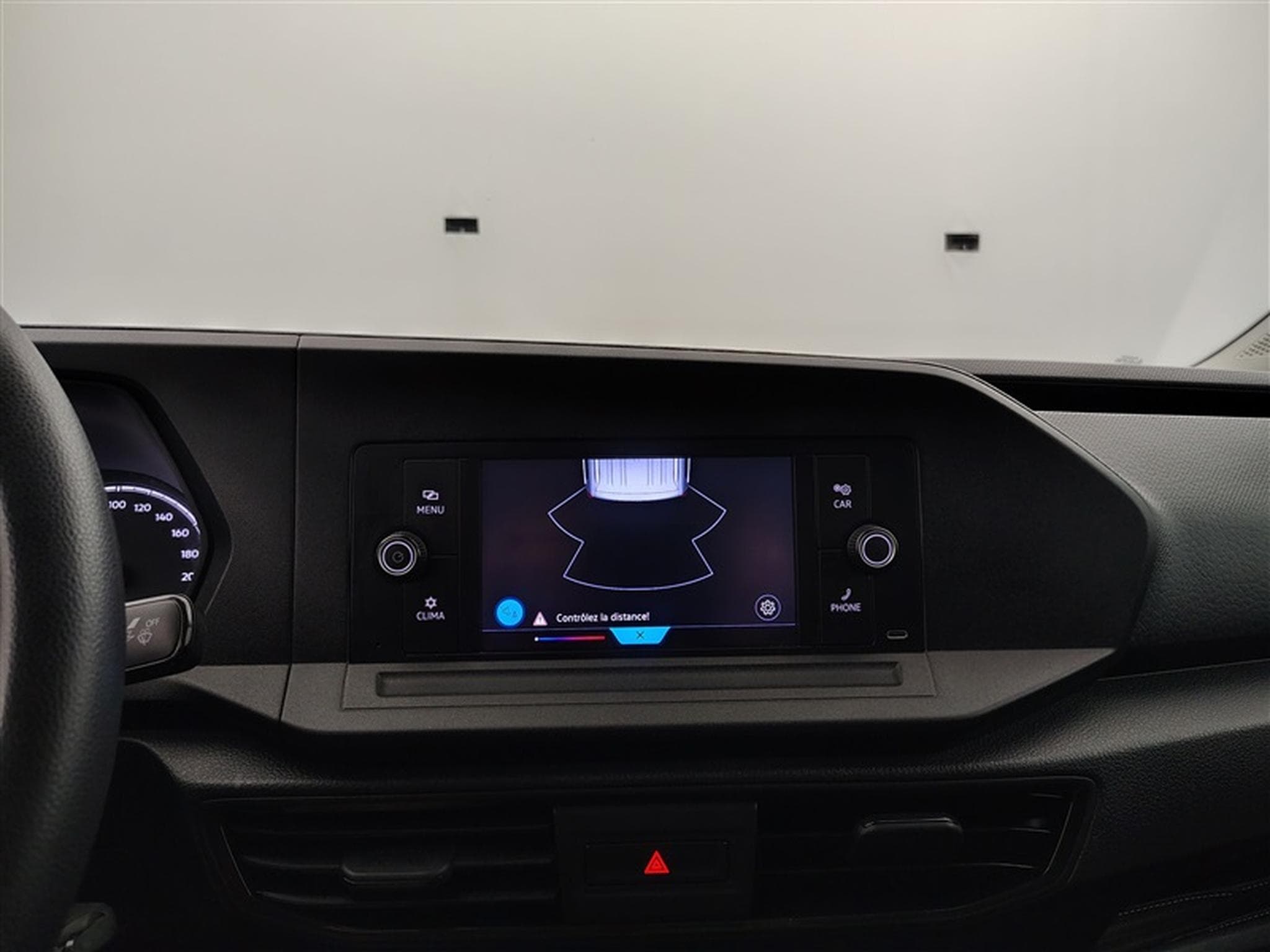 VW Caddy 2.0 TDi Business (2021) - Photo 19