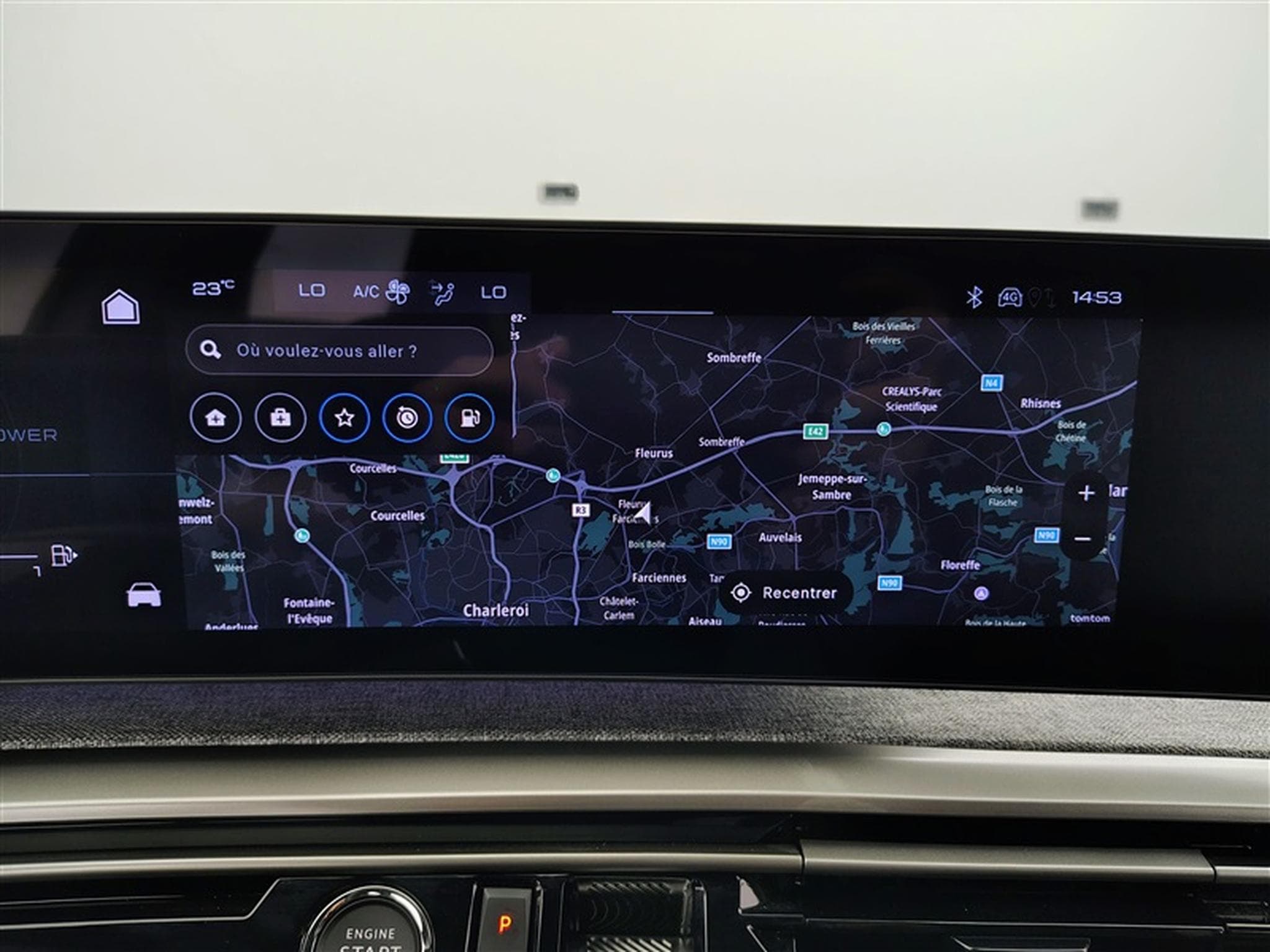 Peugeot 5008 1.2 HYBRID 145cv e-DSC6 Allure 7PL (2025) - Photo 11