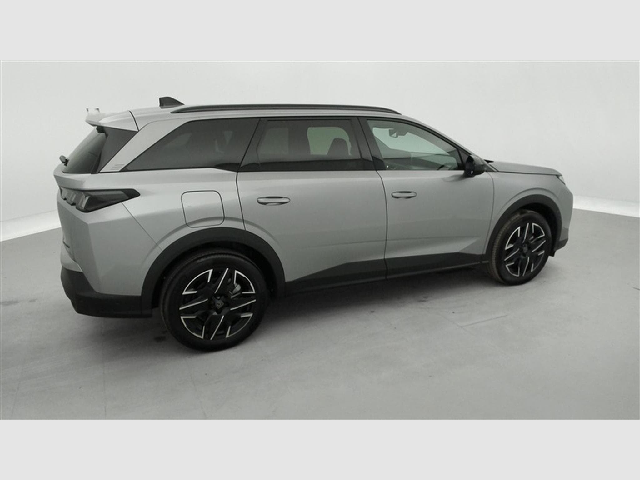 Peugeot 5008 1.2 HYBRID 145cv e-DSC6 Allure 7PL (2025) - Photo 25