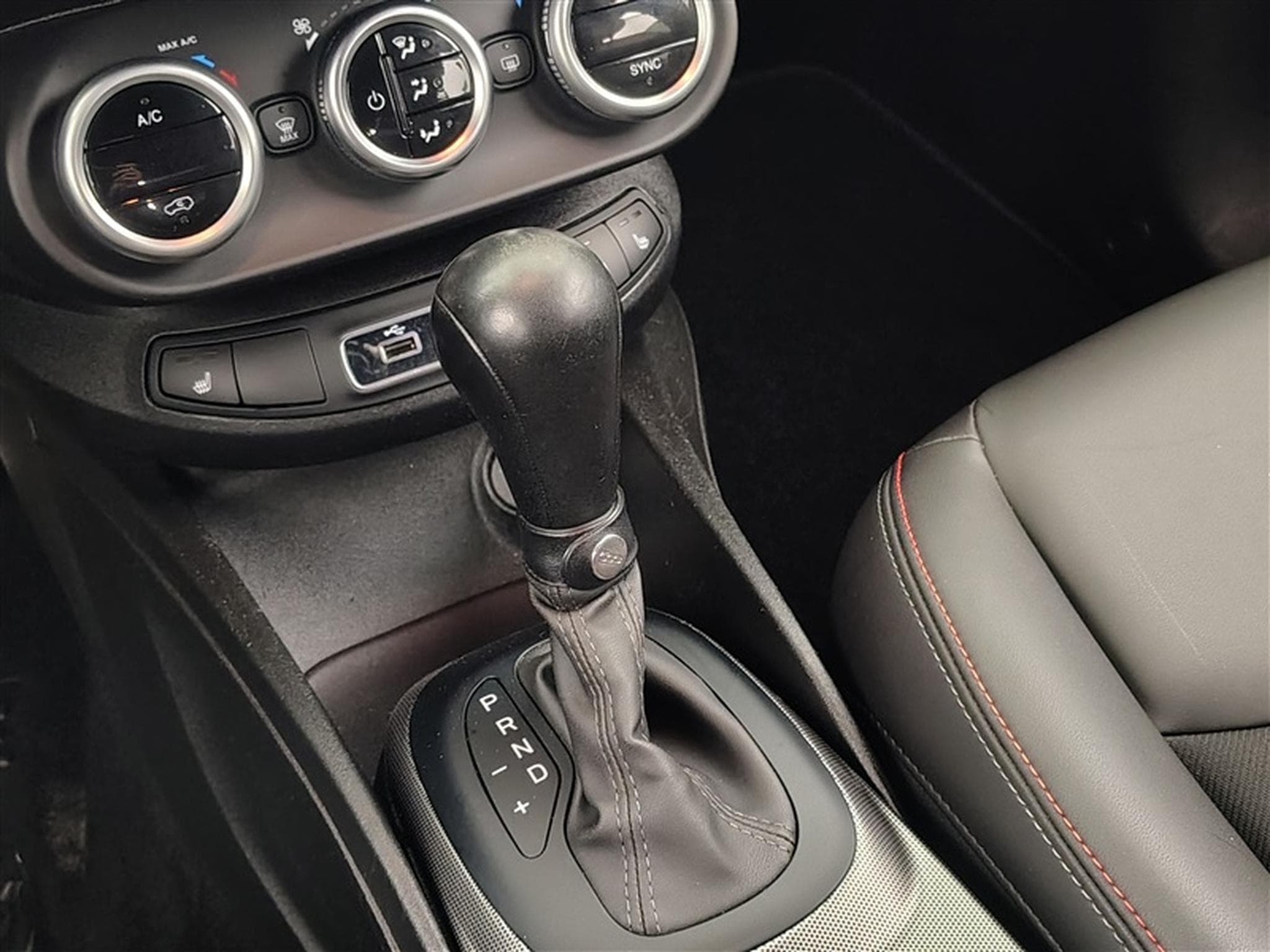 Fiat 500X 1.3 FireFly T4 Sport DCT (2020) - Photo 12