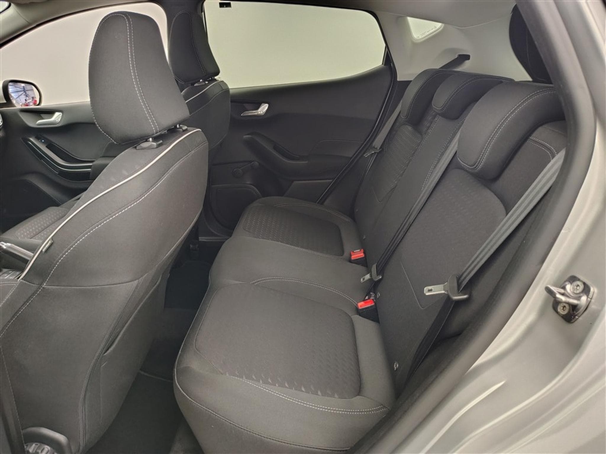 Ford Fiesta 1.0 EcoBoost Titanium °AP CARPLAY °PDC °S.CHAUFFANT °JA 16" (2019) - Photo 13