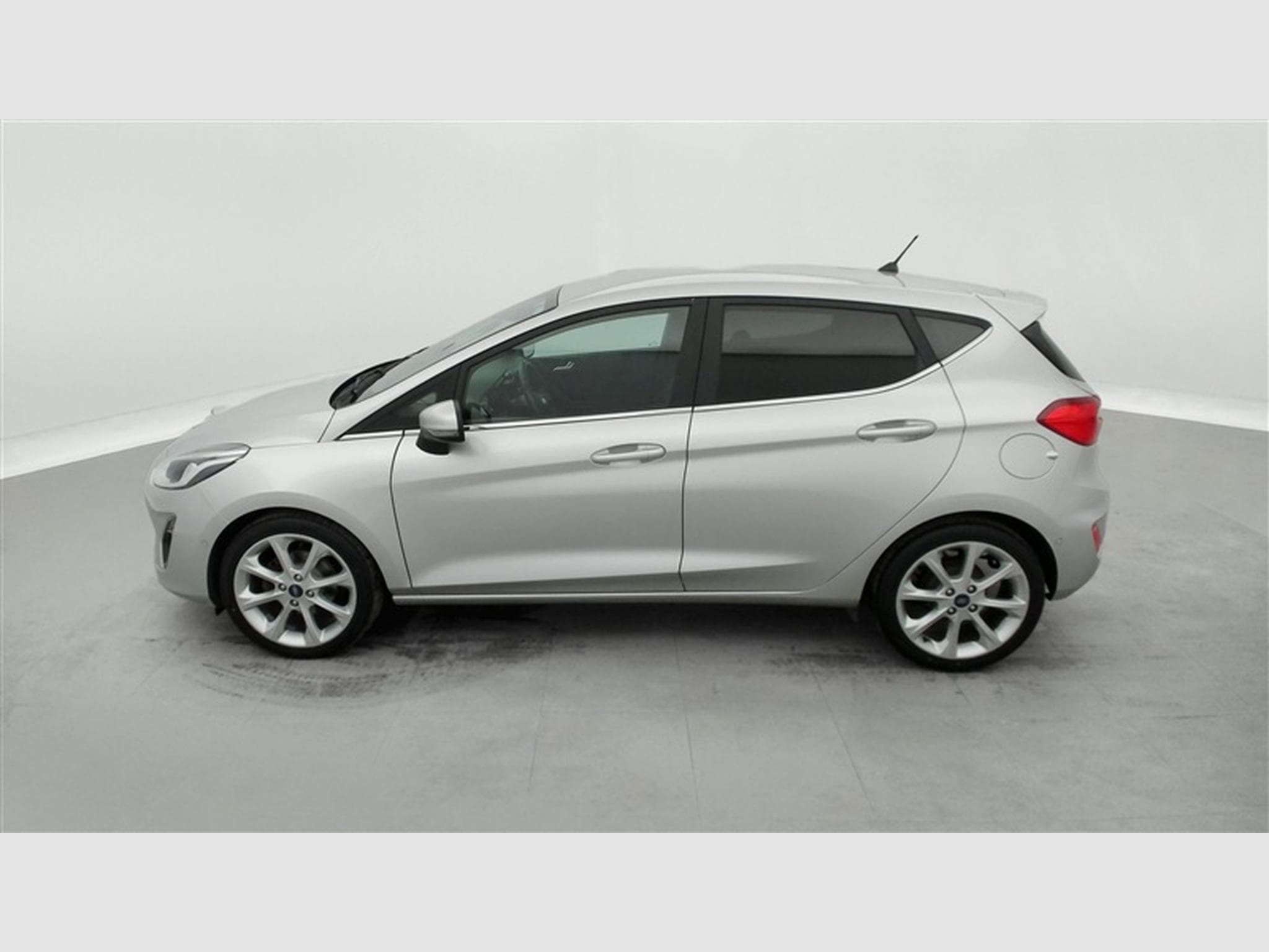 Ford Fiesta 1.0 EcoBoost Titanium °AP CARPLAY °PDC °S.CHAUFFANT °JA 16" (2019) - Photo 3