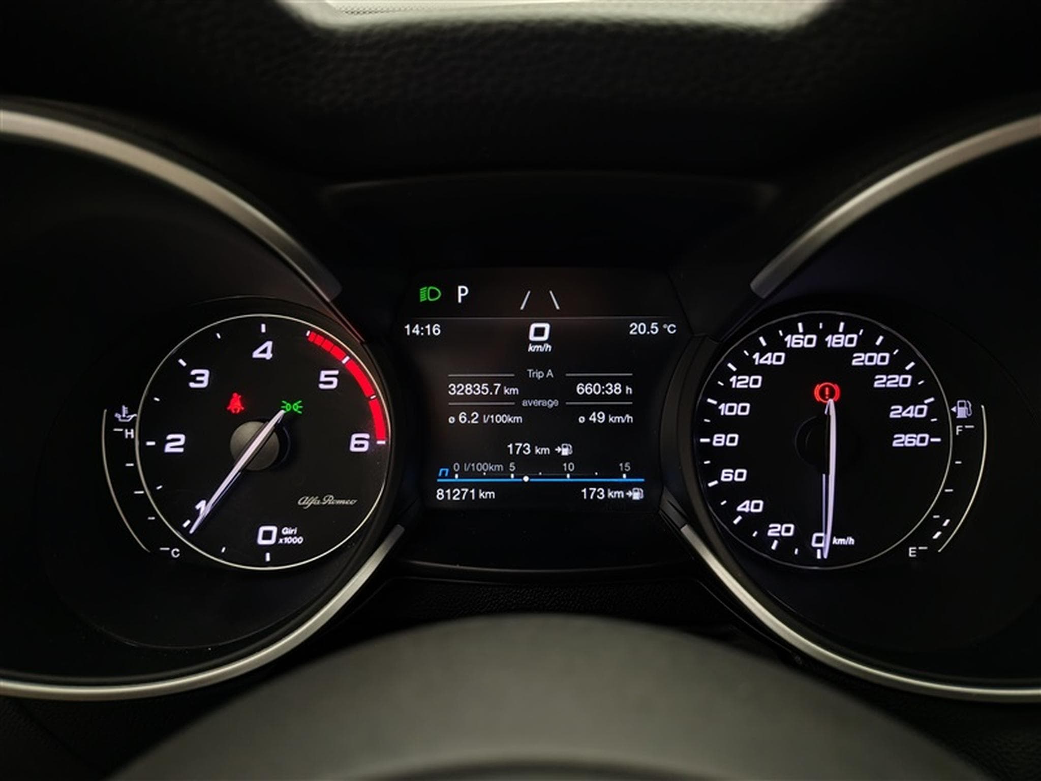 Alfa-Romeo Stelvio 2.2 MJD Sprint (2021) - Photo 10
