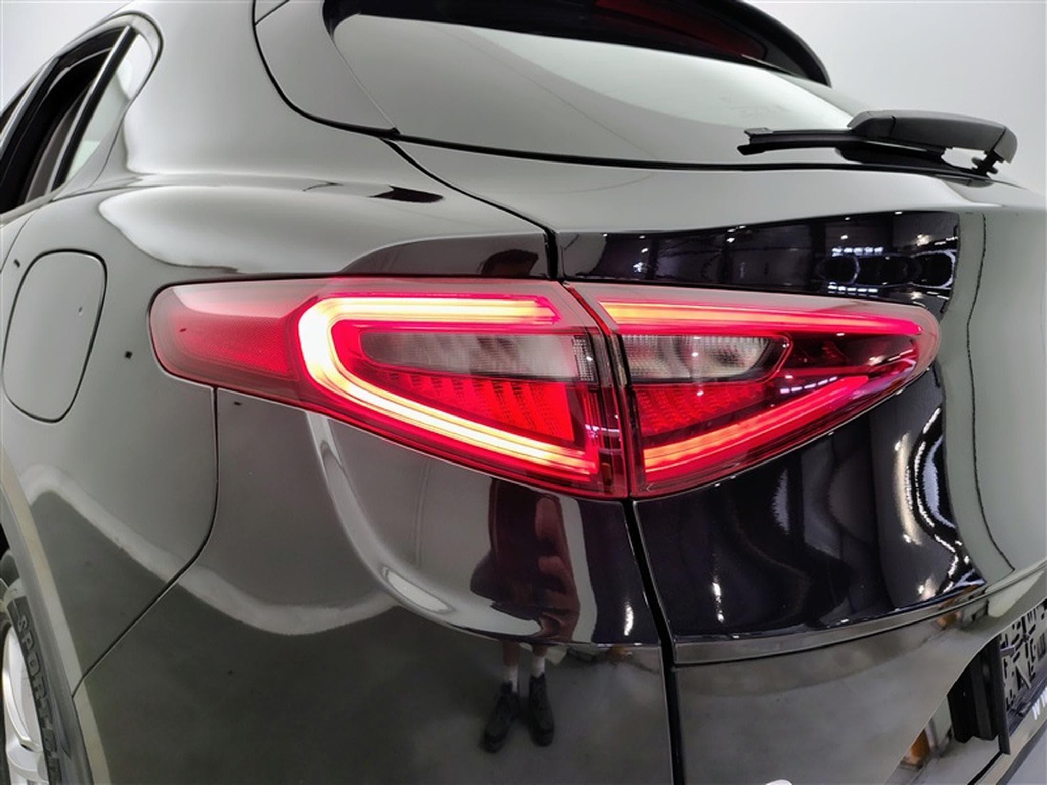 Alfa-Romeo Stelvio 2.2 MJD Sprint (2021) - Photo 16