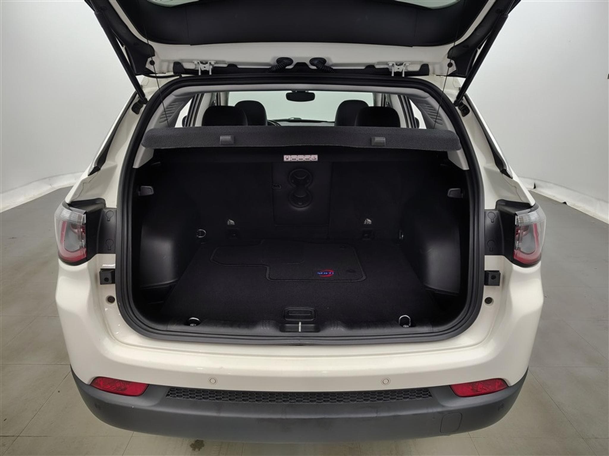 Jeep Compass 1.4 Turbo 4x2 Limited NAVI/XENON/CUIR EL-CH/PDC (2020) - Foto 14