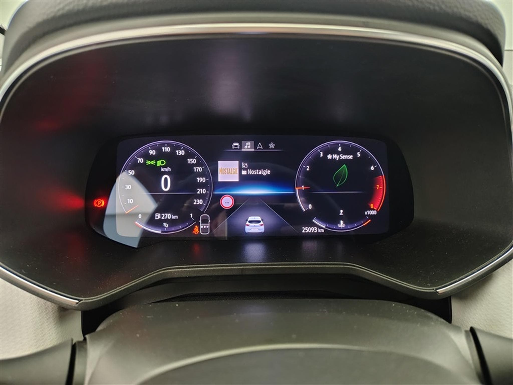 Renault Clio 1.0 TCe Evolution (2023) - Foto 10