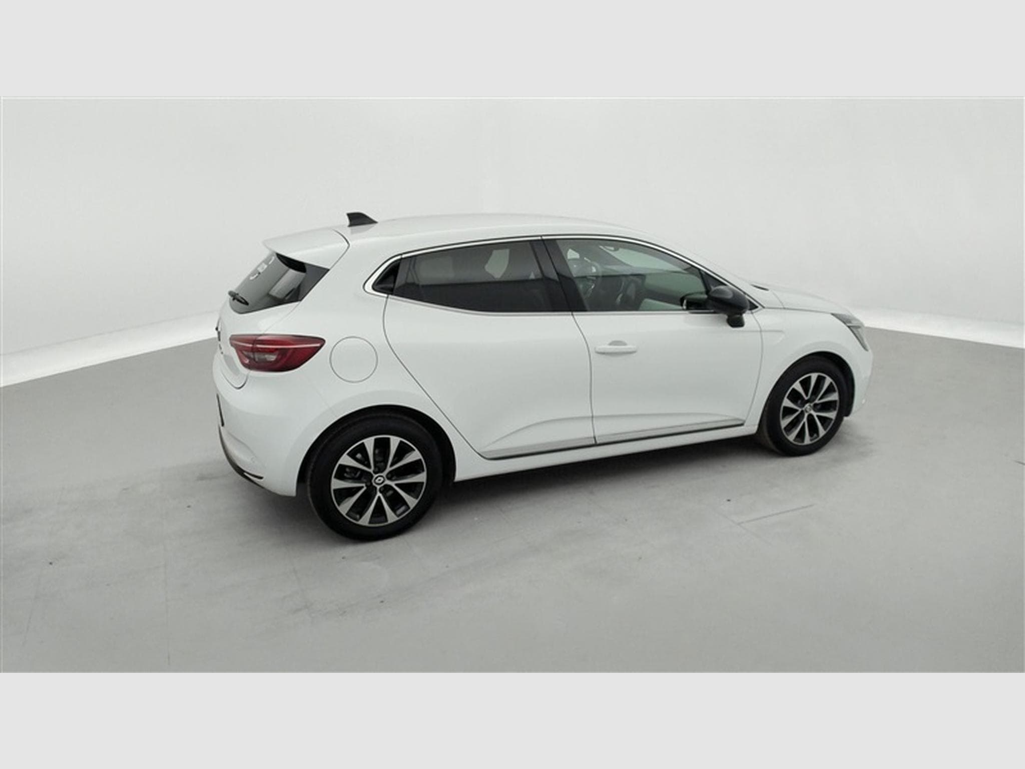 Renault Clio 1.0 TCe Evolution (2023) - Foto 25