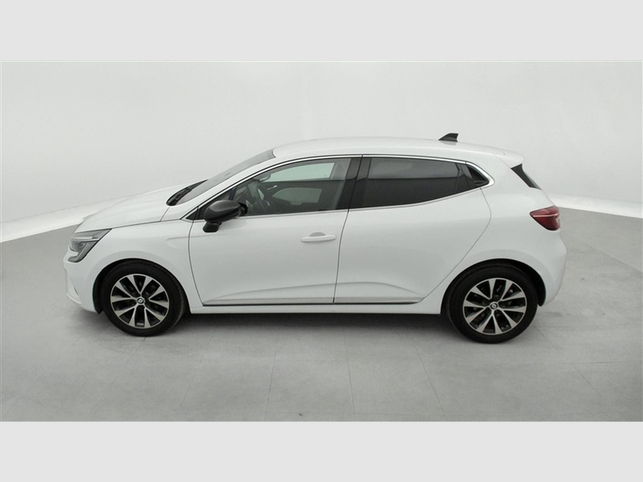 Renault Clio 1.0 TCe Evolution (2023) - Foto 3