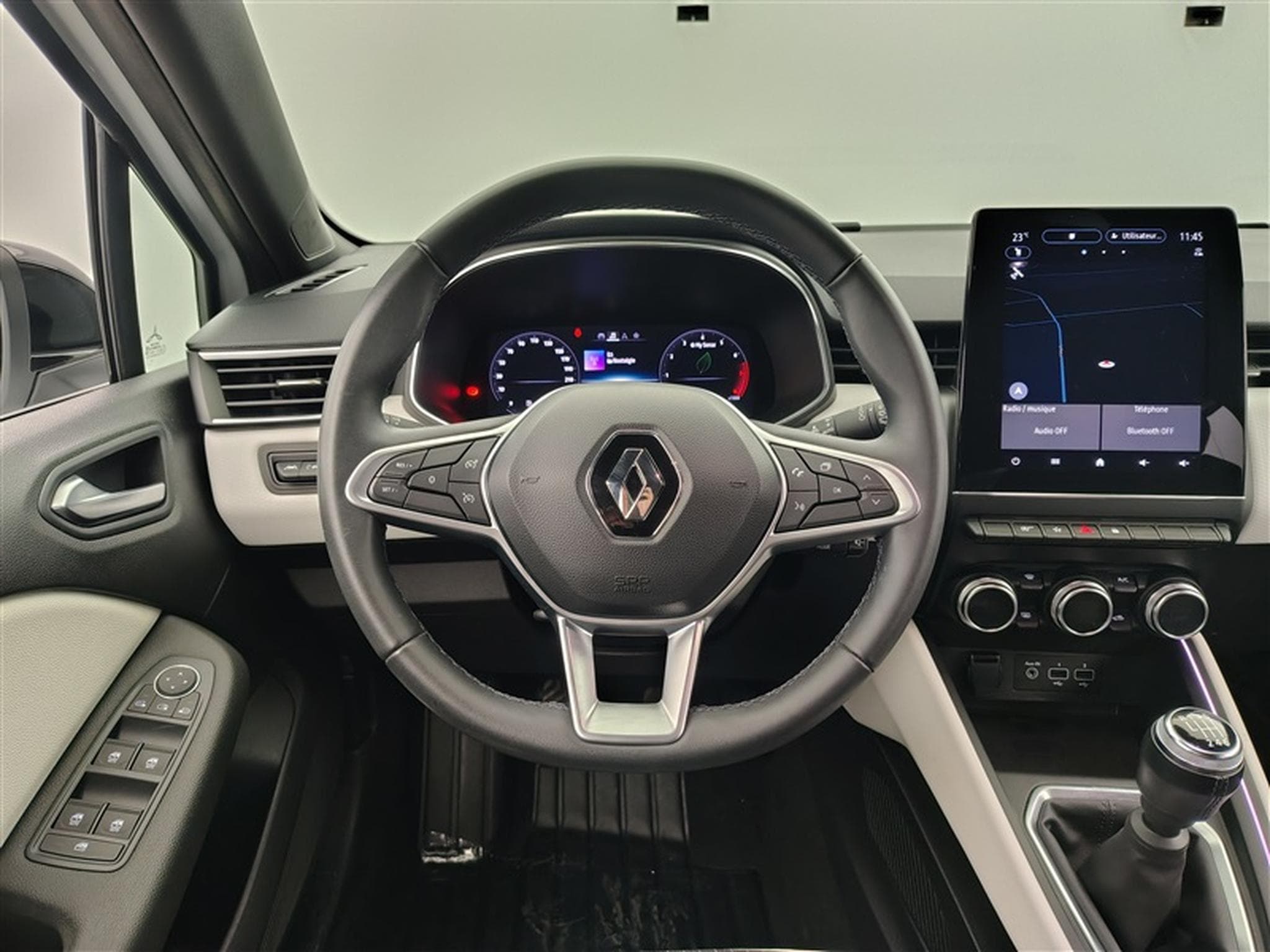 Renault Clio 1.0 TCe Evolution (2023) - Foto 9