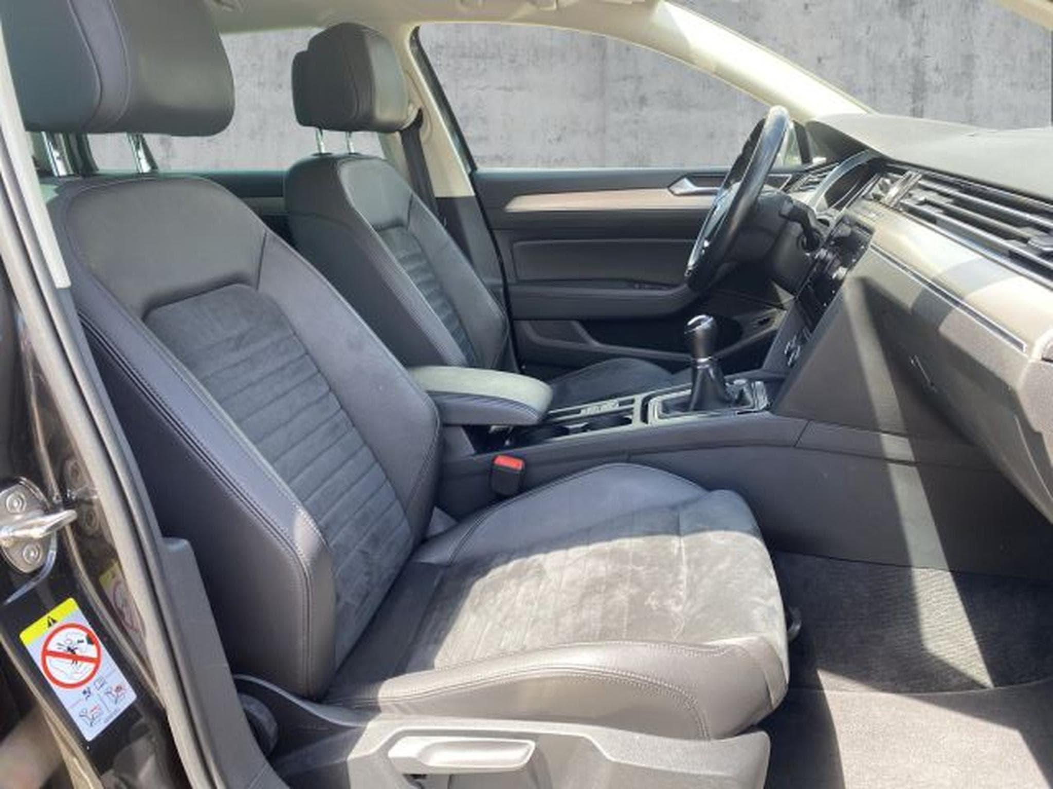 VW Passat Passat 2.0 TDI Highline NAVI LED AHK SHZ PDC S&amp;S (2019) - Foto 13