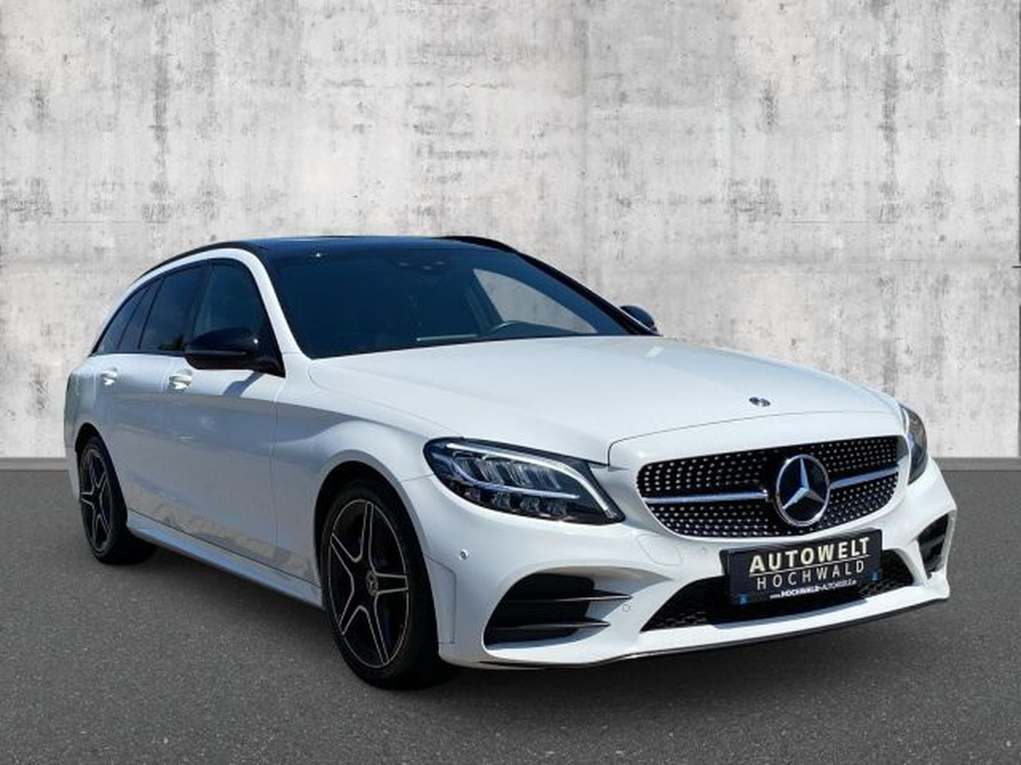 Mercedes C 220 C 220d T Autom. AMG-Line NAVI Multibeam RFK PANO (2019) - Foto 7