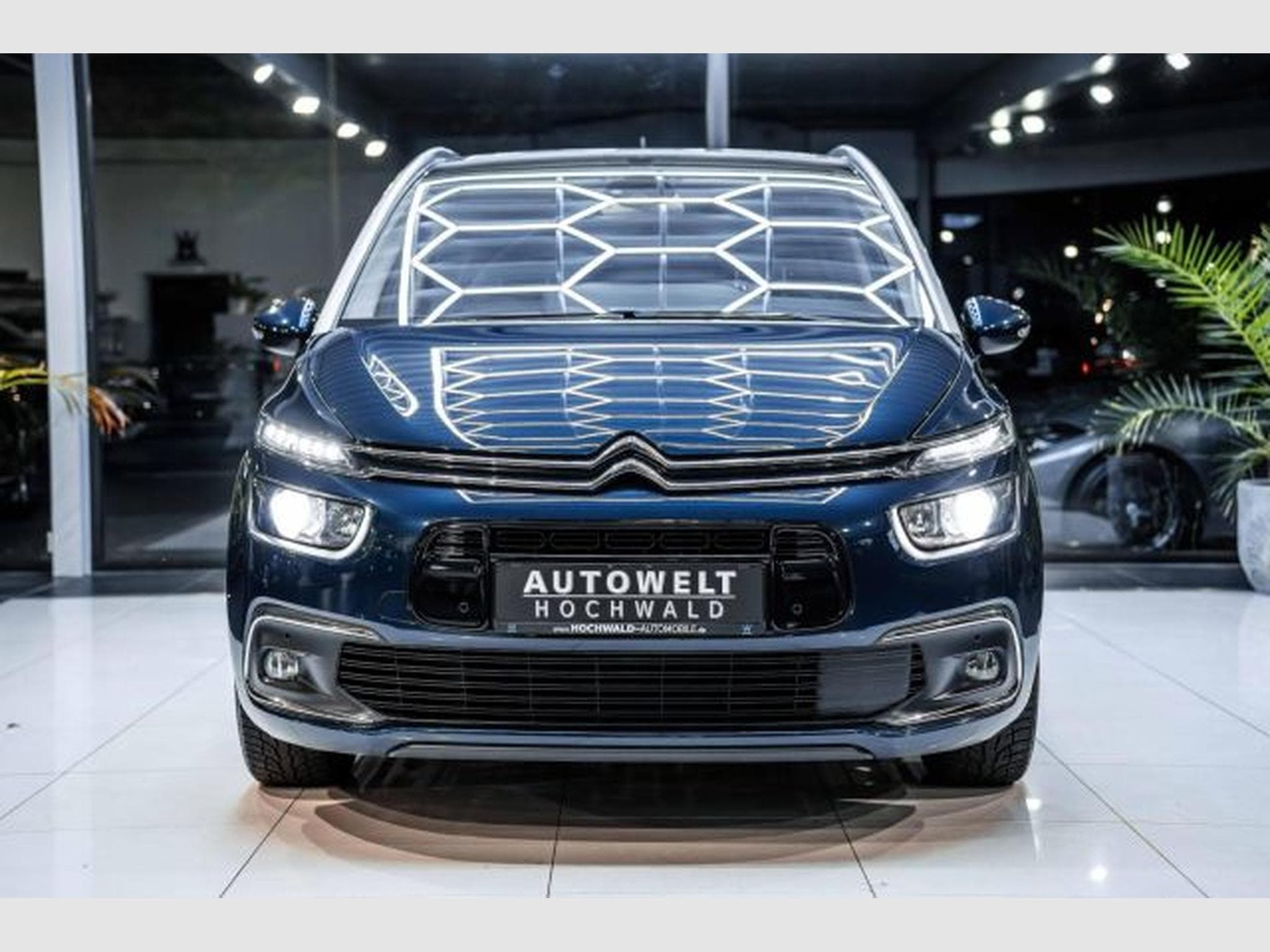 Citroën C4 SpaceTourer C4 Spacetourer Grand EAT8 130 NAVI AHK 7-Sitzer (2020) - Photo 5