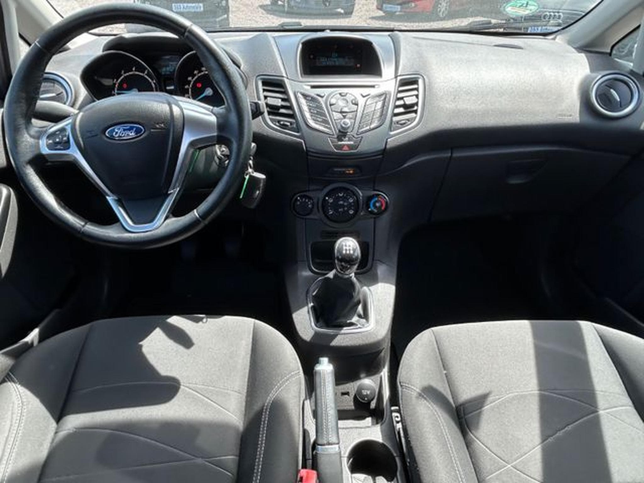 Ford Fiesta Fiesta Trend *Klima*Euro6* (2015) - Foto 10