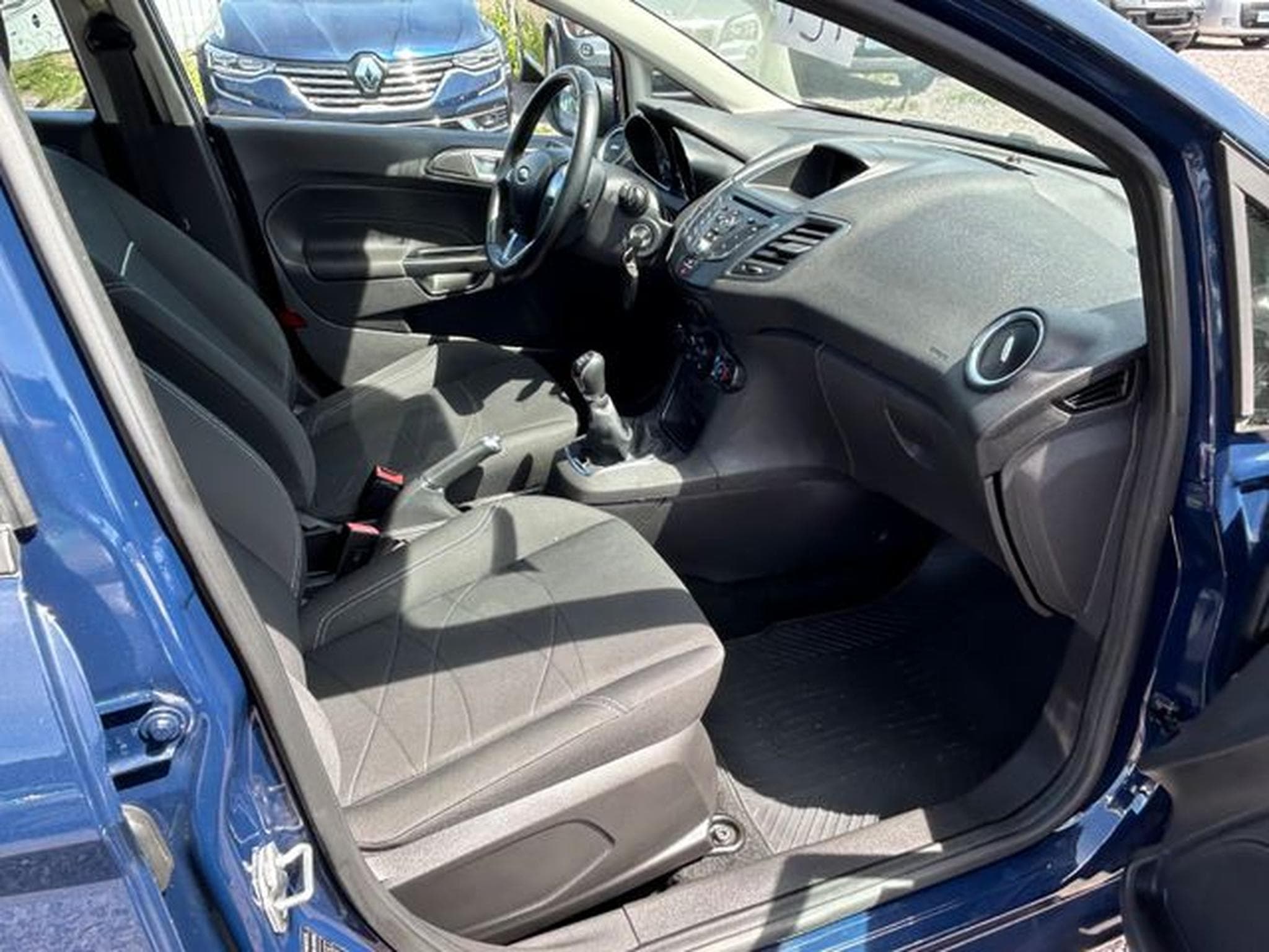 Ford Fiesta Fiesta Trend *Klima*Euro6* (2015) - Foto 9