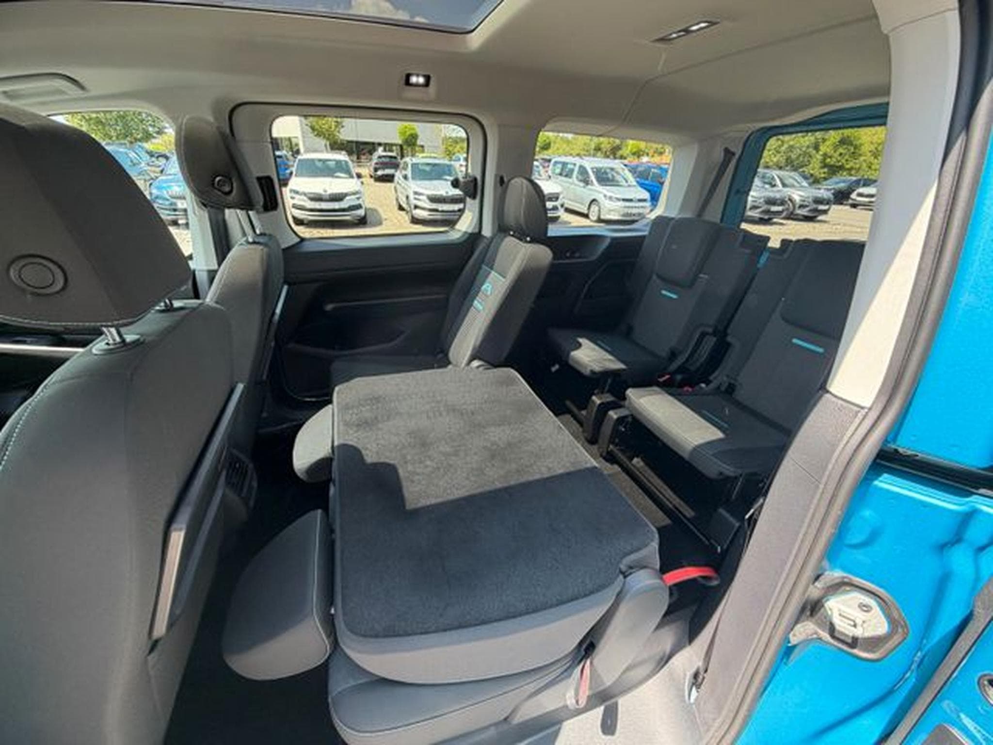 Ford Tourneo Grand Tourneo Connect Active Aut. 7-Si. PanoAHK (2022) - Photo 13