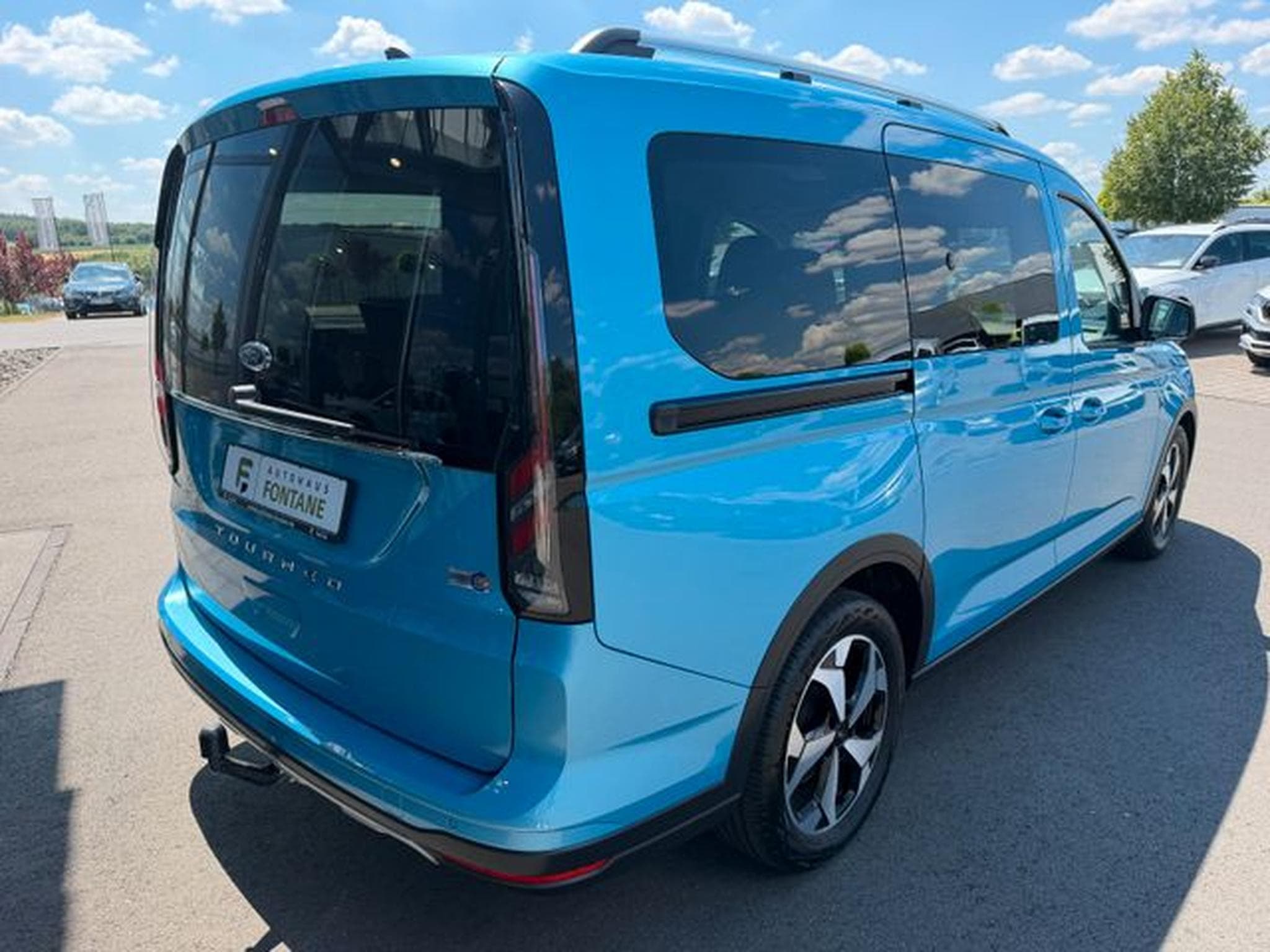 Ford Tourneo Grand Tourneo Connect Active Aut. 7-Si. PanoAHK (2022) - Photo 6