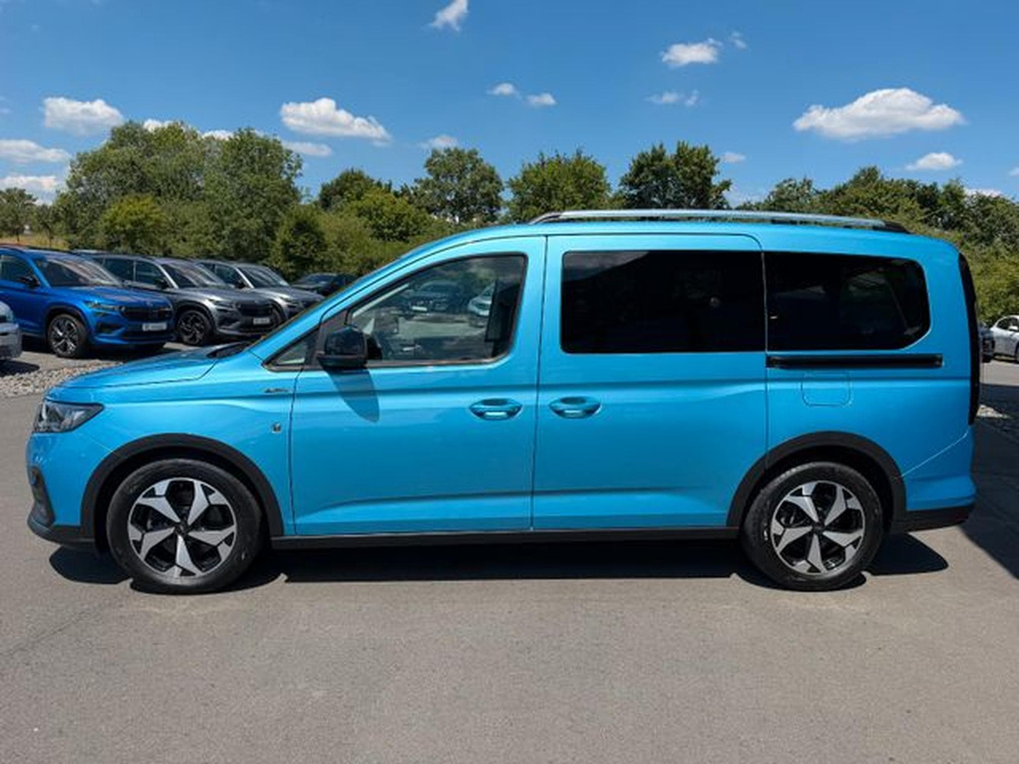 Ford Tourneo Grand Tourneo Connect Active Aut. 7-Si. PanoAHK (2022) - Photo 9