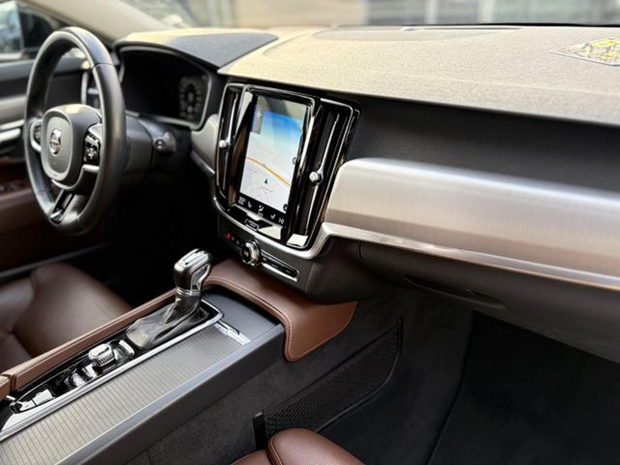Volvo V90 VOLVO V90 MOMENTUM*LED*VOLLLEDER*21.ZOLL* (2018) - Photo 15