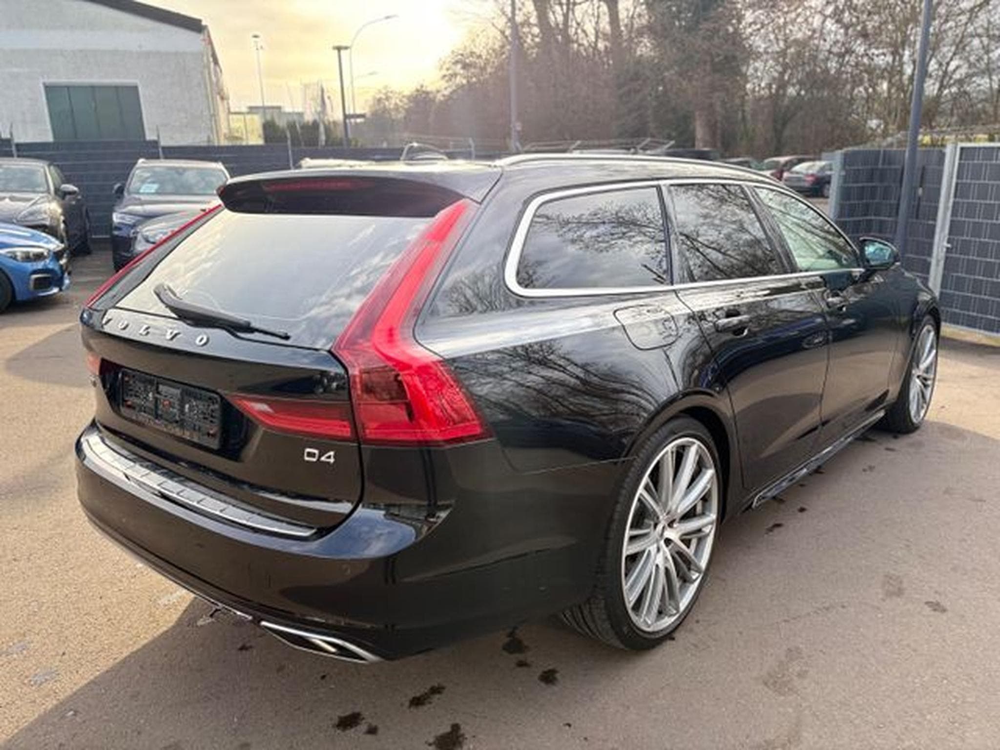Volvo V90 VOLVO V90 MOMENTUM*LED*VOLLLEDER*21.ZOLL* (2018) - Photo 7