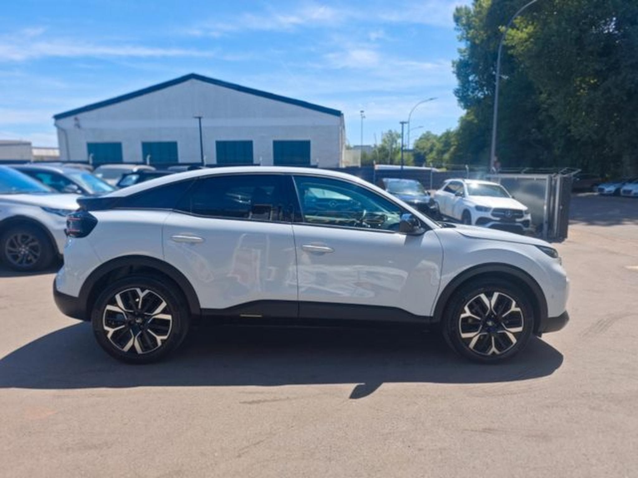 Citroën C4 C4 LIM. MAX*NAVI*KLIMAAUTO*KAMERA* (2025) - Photo 13