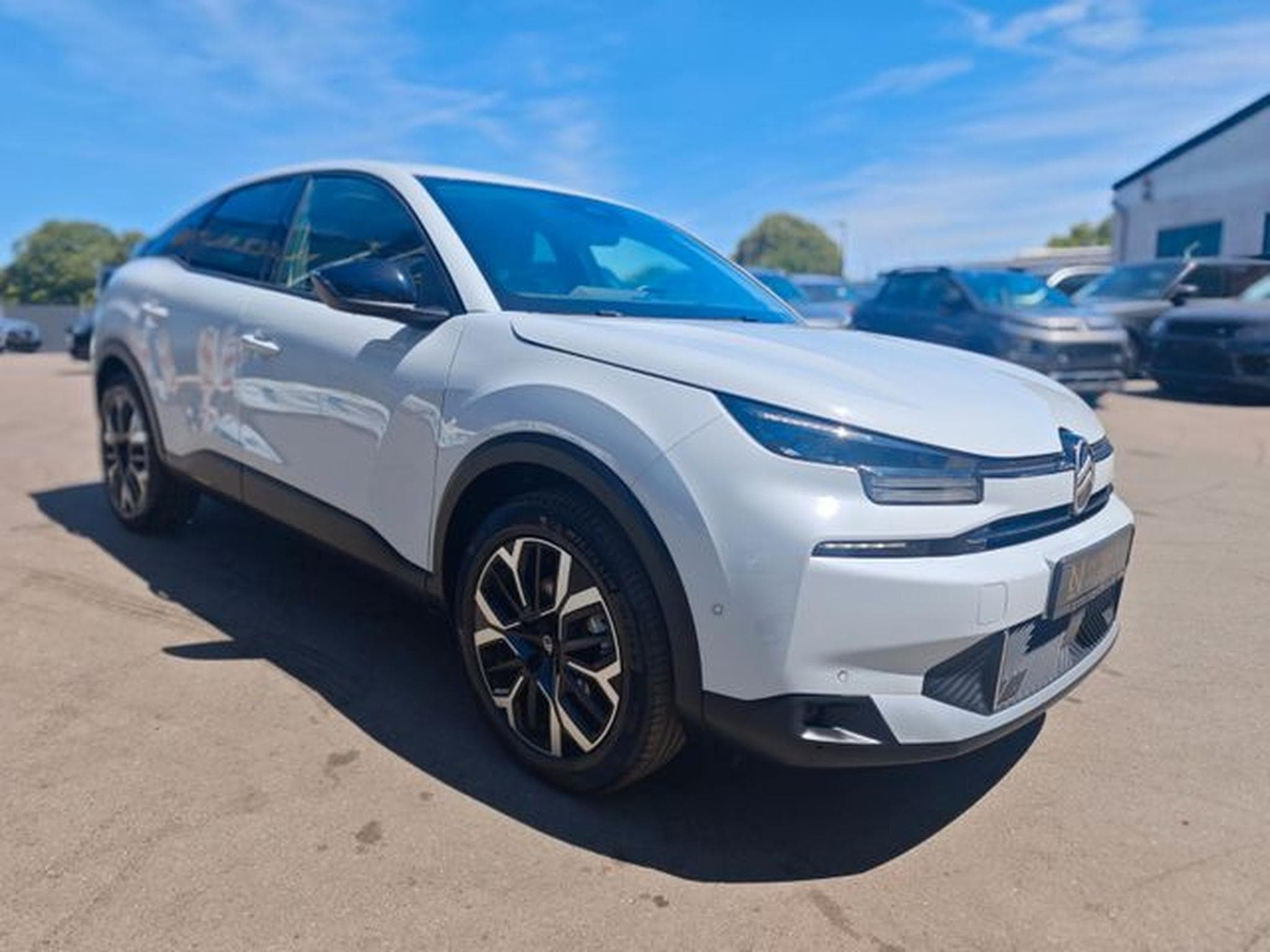 Citroën C4 C4 LIM. MAX*NAVI*KLIMAAUTO*KAMERA* (2025) - Photo 4