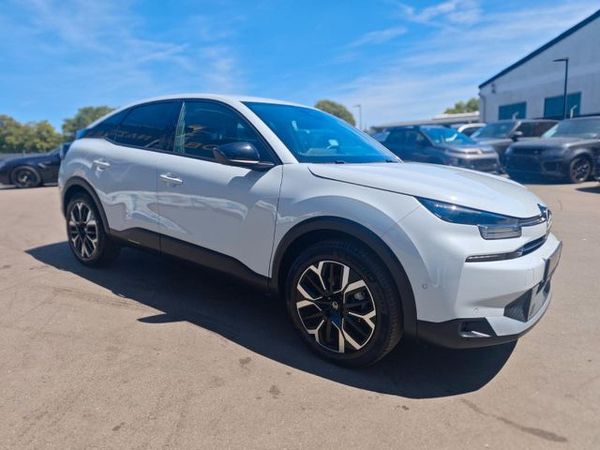 Citroën C4 C4 LIM. MAX*NAVI*KLIMAAUTO*KAMERA* (2025) - Photo 5