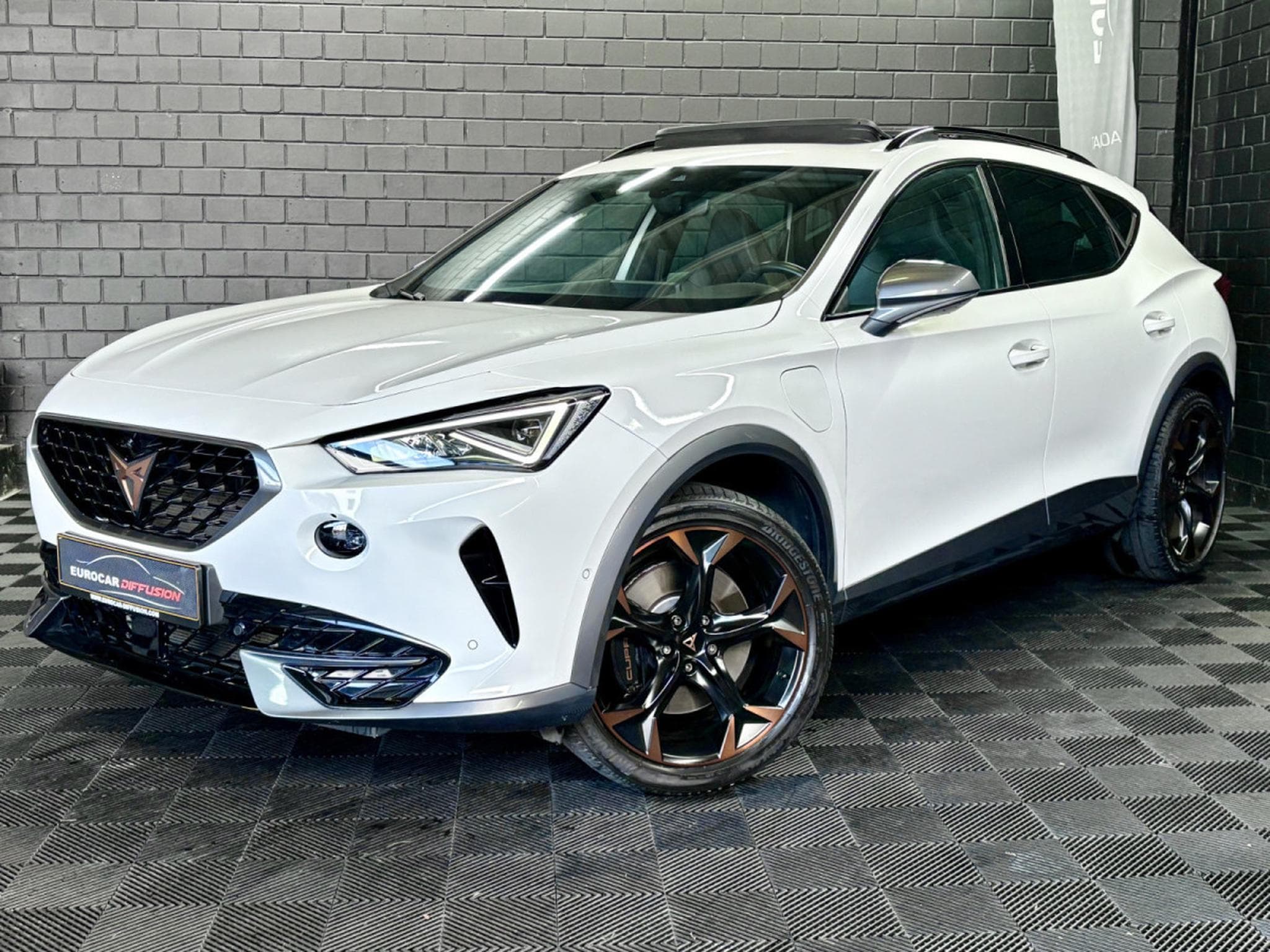 Cupra Formentor VZ 245CV eHybrid DSG6 *PANO* *ACC* HAYON * ALARME* (2022) - Photo 1